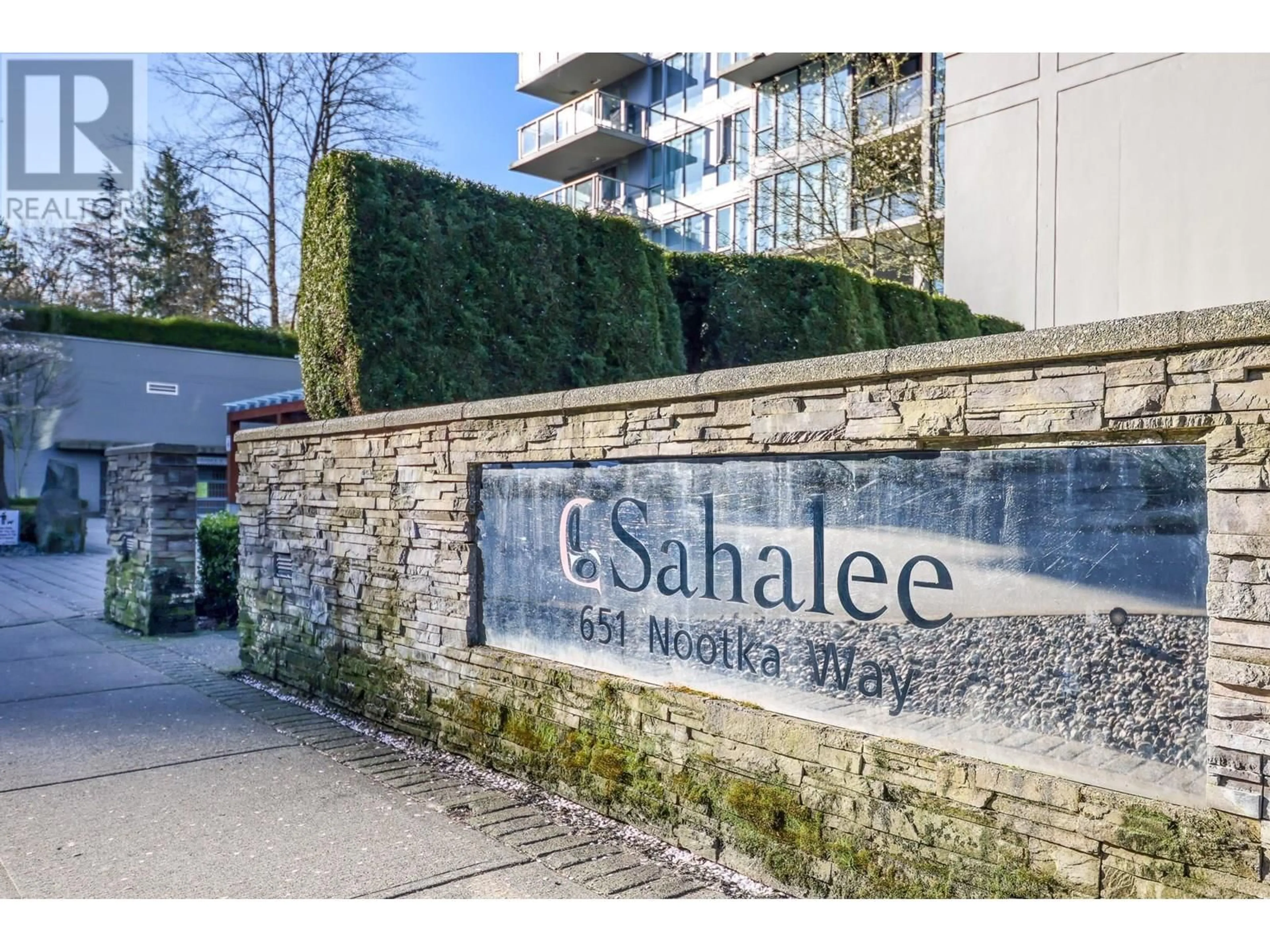 Indoor entryway for 601 - 651 NOOTKA WAY, Port Moody British Columbia V3H0A1
