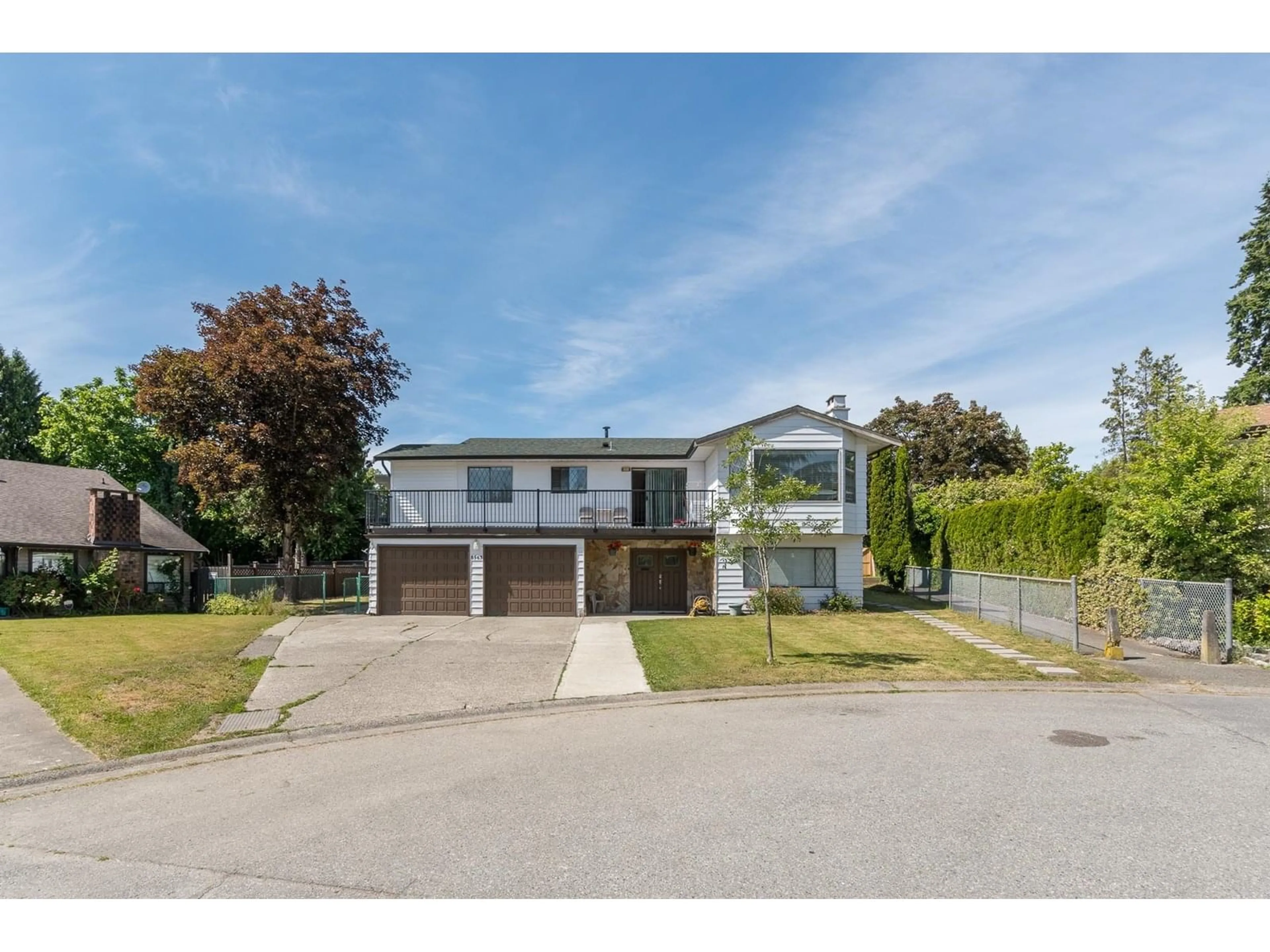 A pic from outside/outdoor area/front of a property/back of a property/a pic from drone, street for 8563 145, Surrey British Columbia V3S5T9