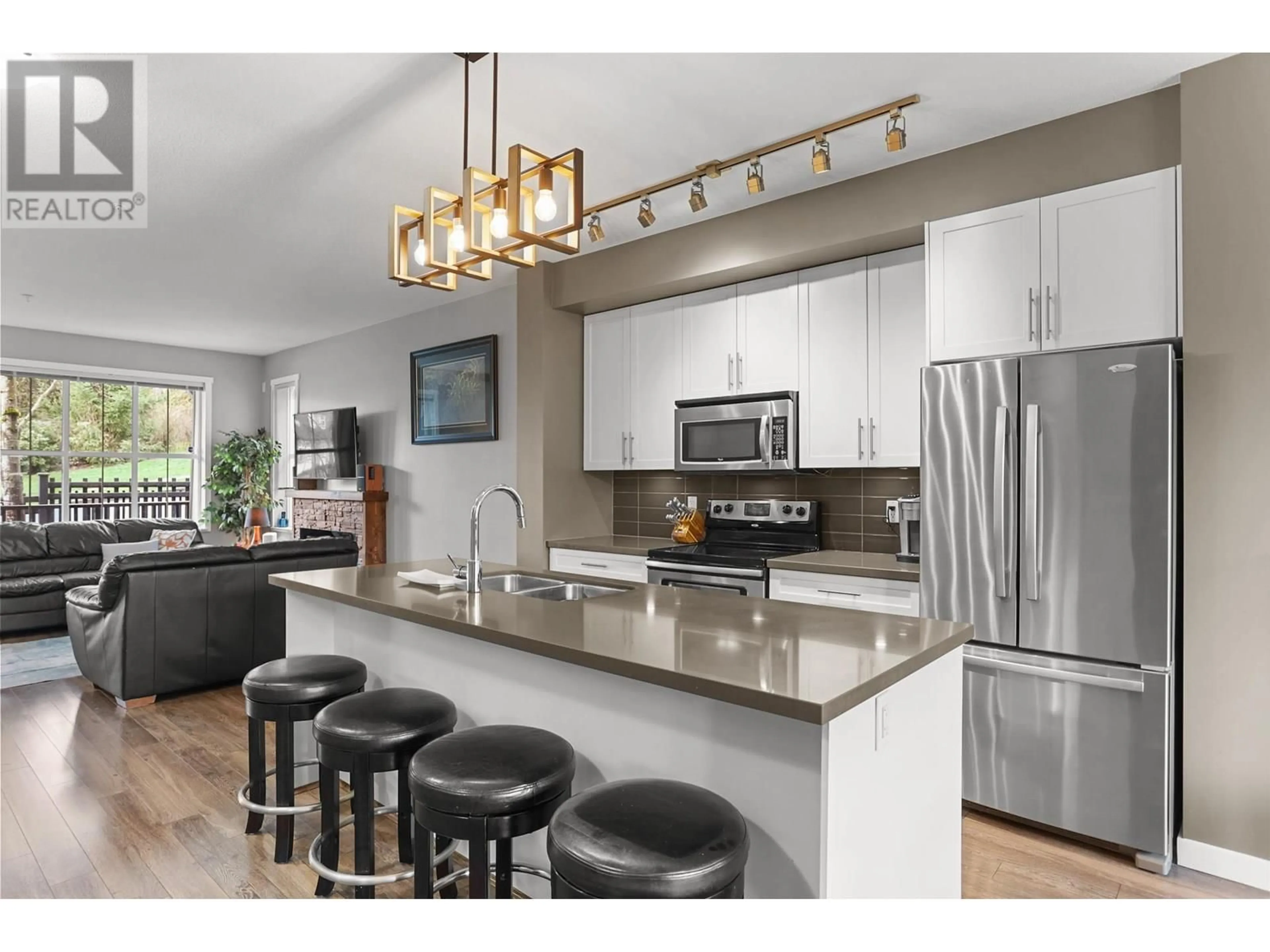 Open concept kitchen, unknown for 4 - 11176 GILKER HILL ROAD, Maple Ridge British Columbia V2W0G5