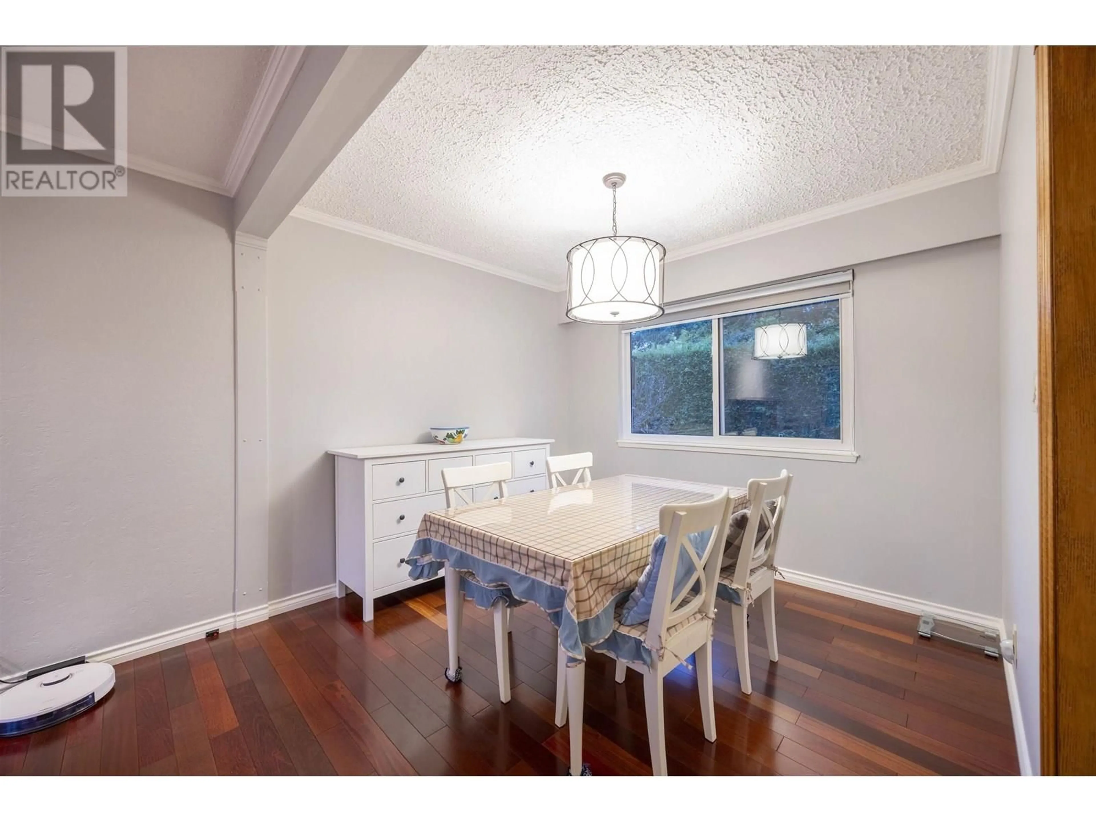 Dining room, wood/laminate floor for 4713 46 AVENUE, Delta British Columbia V4K1N2