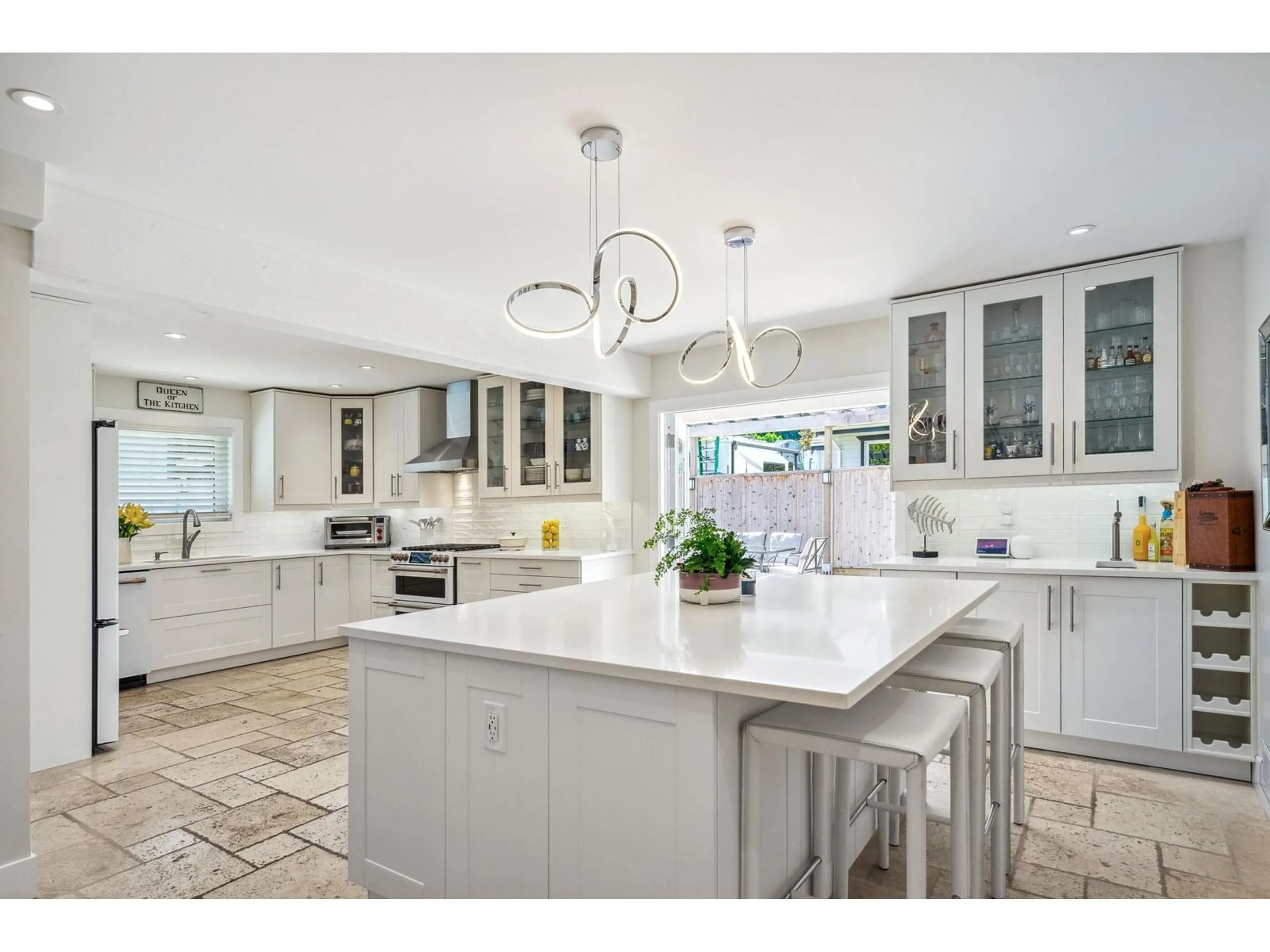 Open concept kitchen, ceramic/tile floor for 4560 196A, Langley British Columbia V3A7G6
