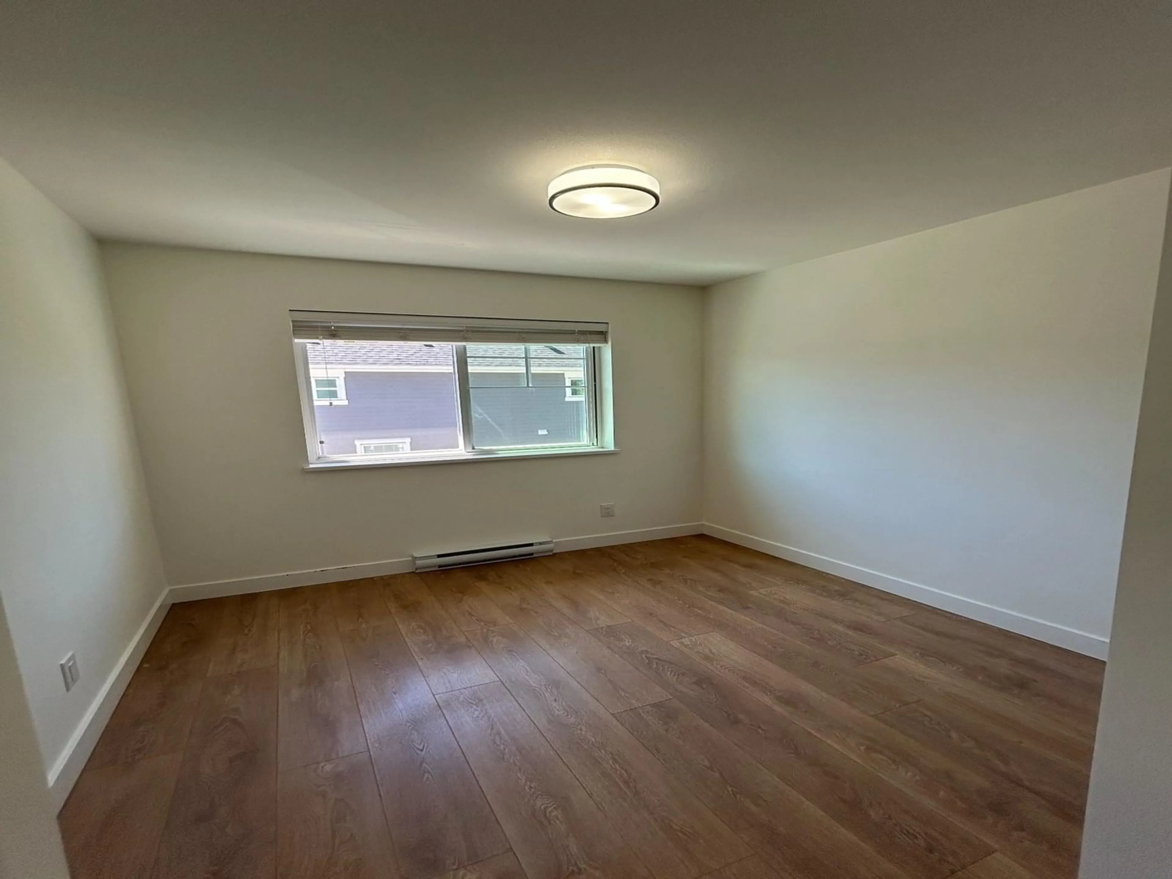 A pic of a room for 37 - 27735 ROUNDHOUSE, Abbotsford British Columbia V4X0B9