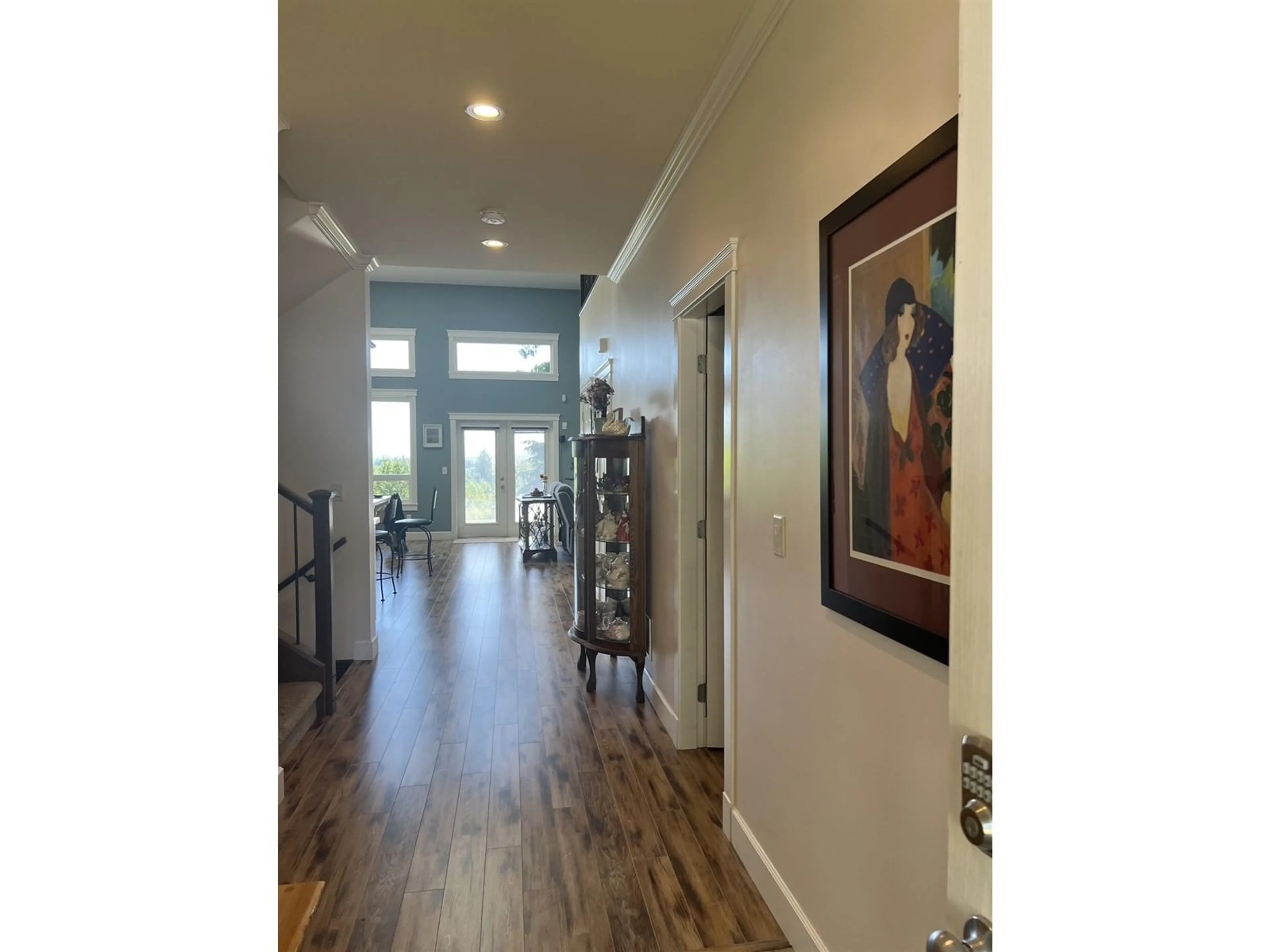 Indoor entryway for 31686 BENCH, Mission British Columbia V4S1E6
