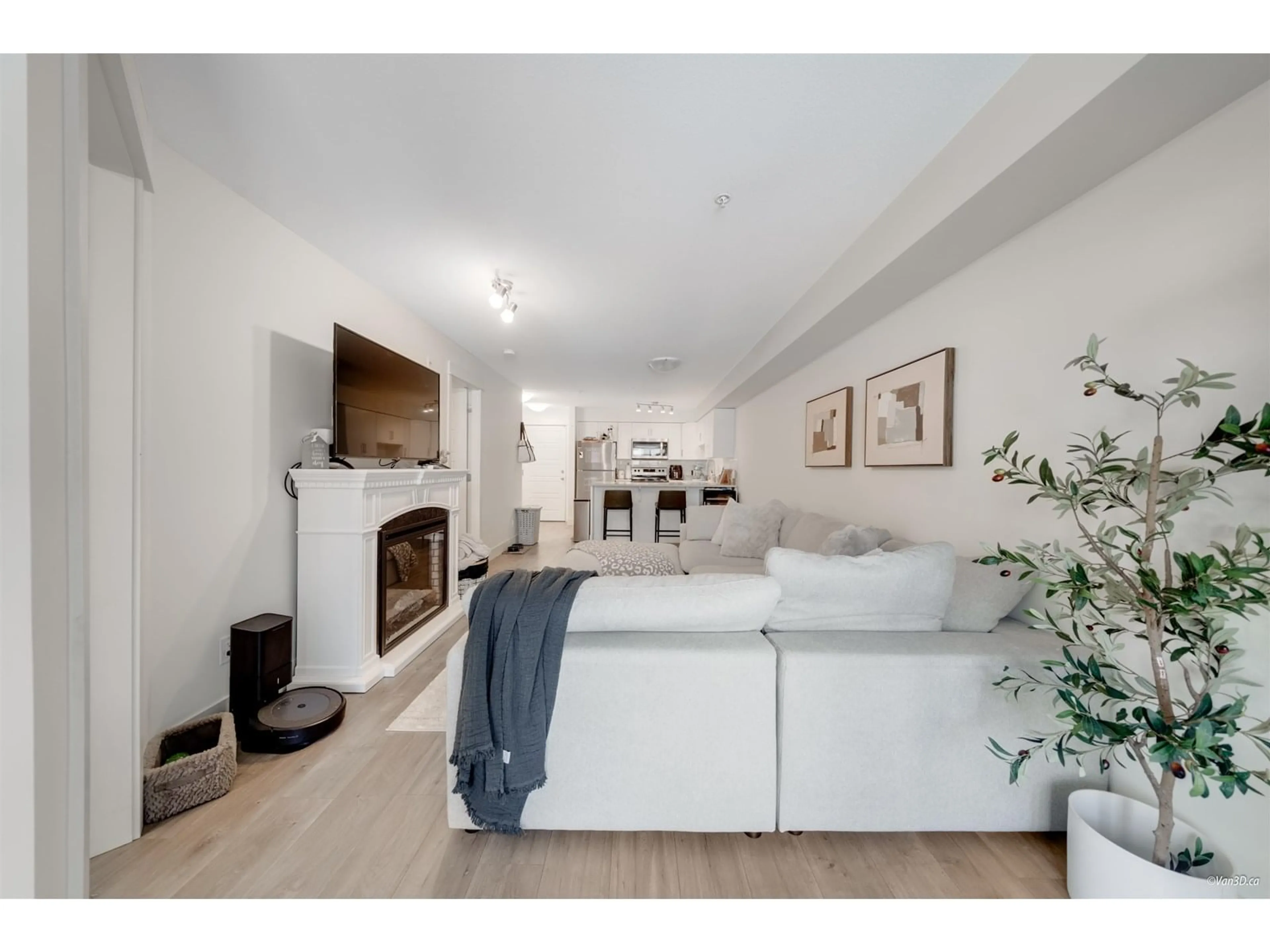 Living room with furniture, unknown for 219 - 30515 CARDINAL, Abbotsford British Columbia V2T0A8