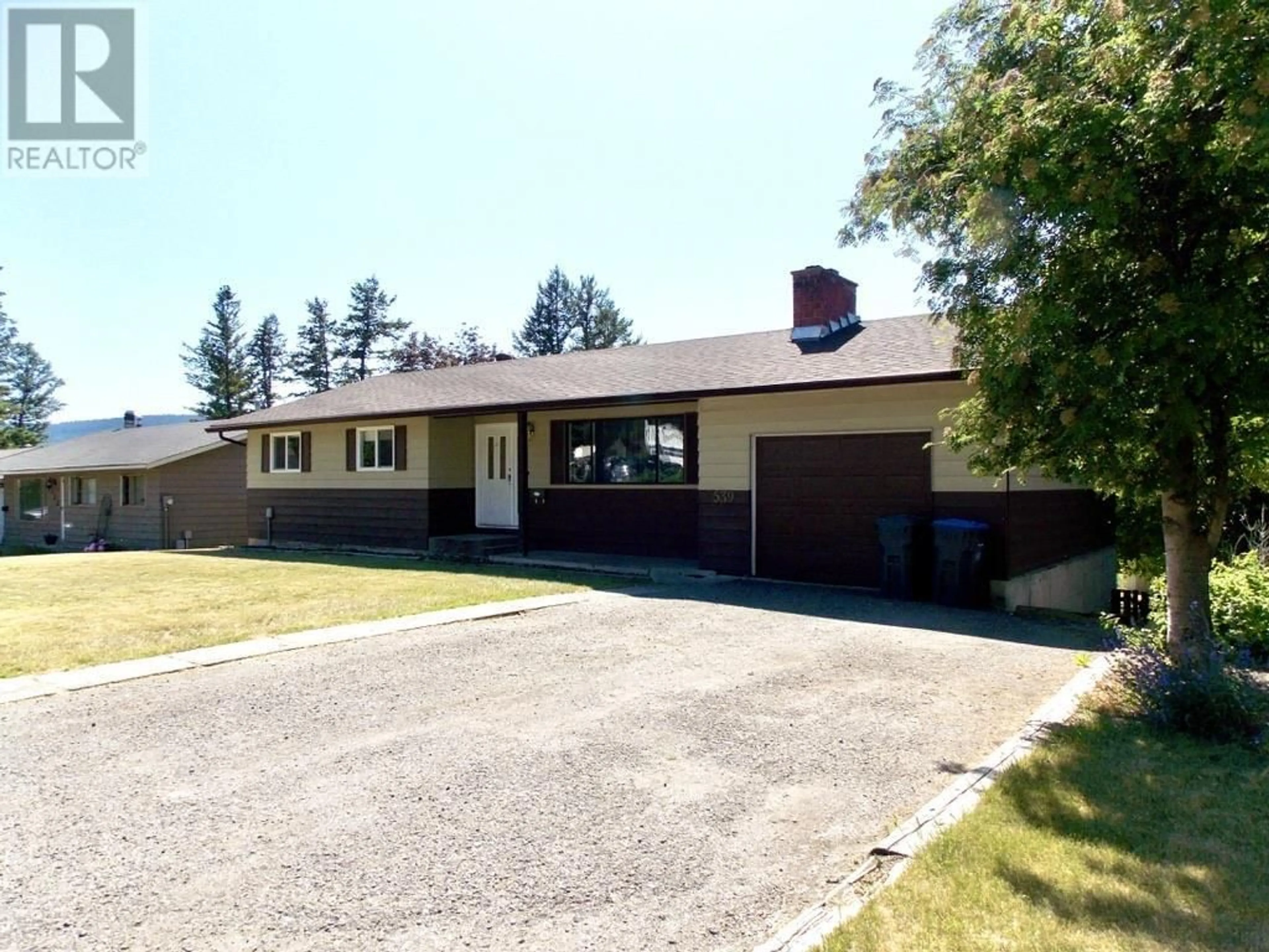 Home with vinyl exterior material, street for 539 MIDNIGHT DRIVE, Williams Lake British Columbia V2G4E4