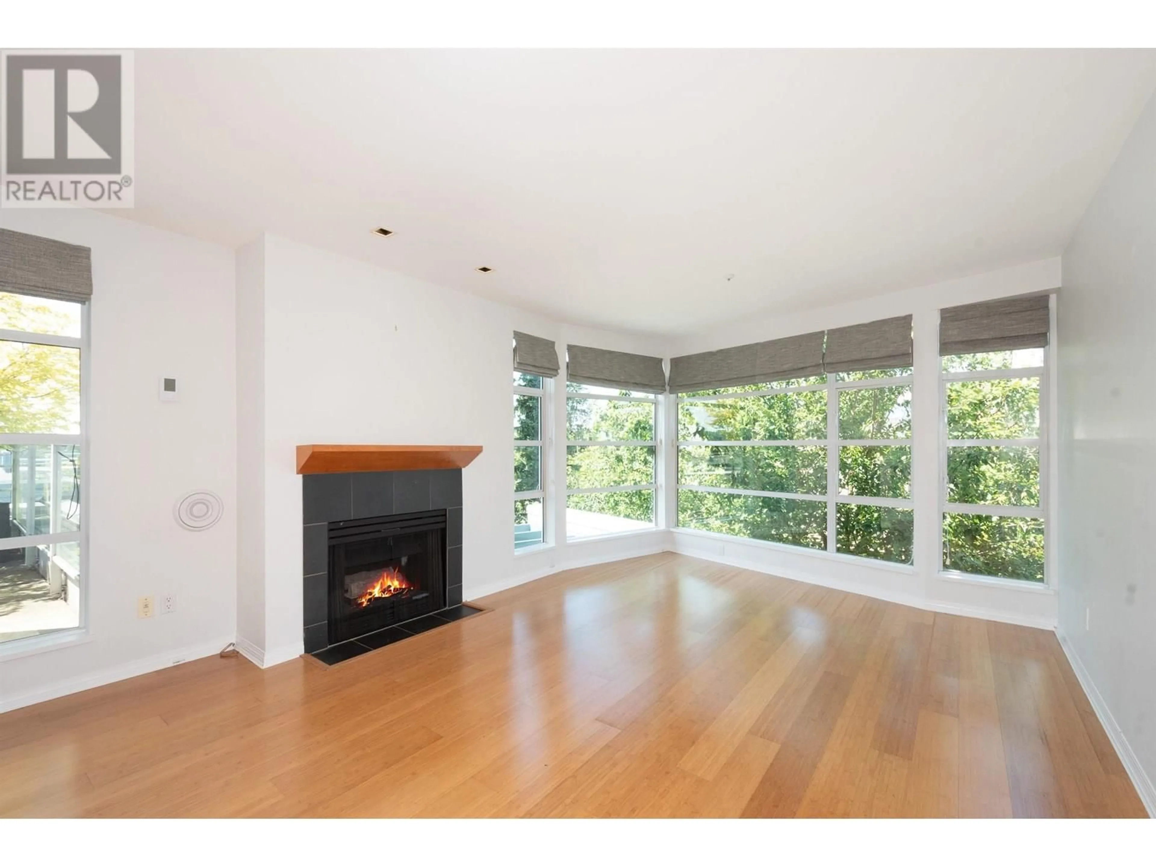A pic of a room for 403 - 2555 4TH AVENUE, Vancouver British Columbia V6K1P5