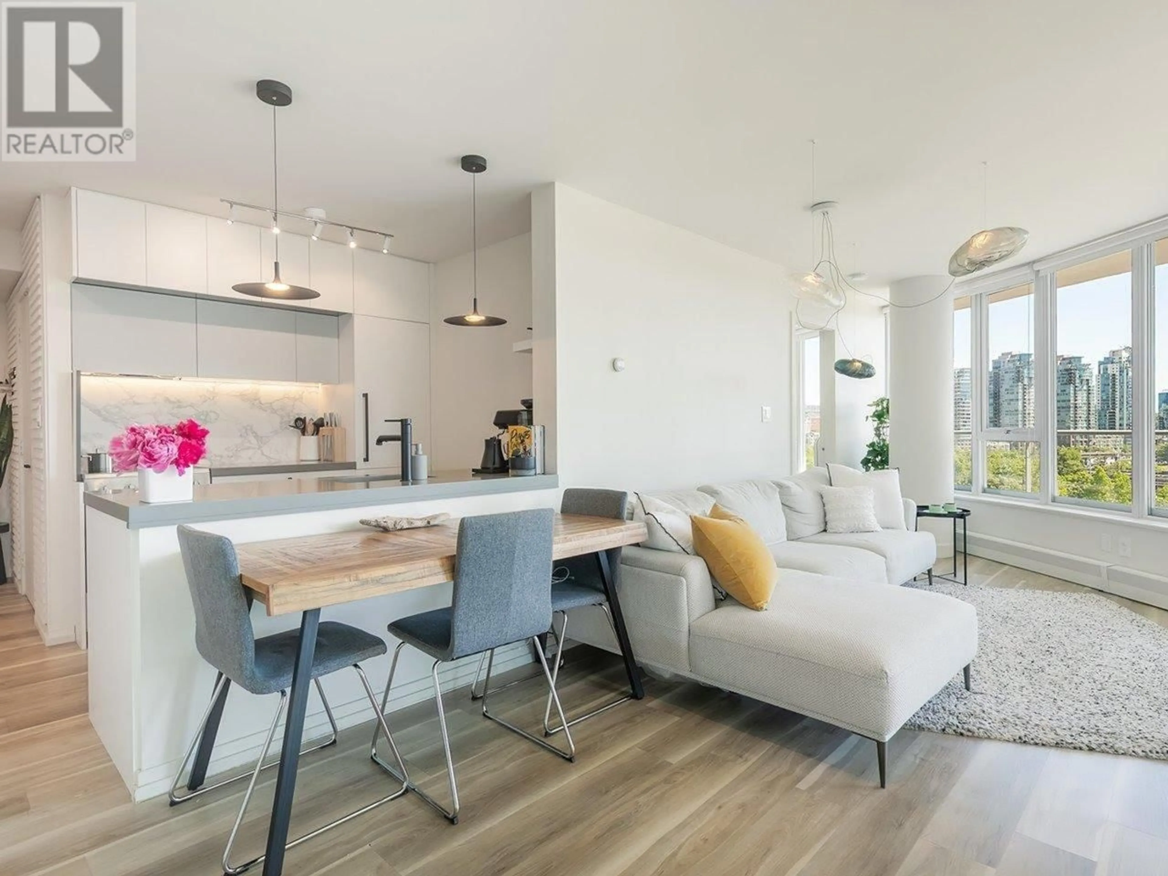 Open concept kitchen, unknown for 1002 - 58 KEEFER PLACE, Vancouver British Columbia V6B0B8