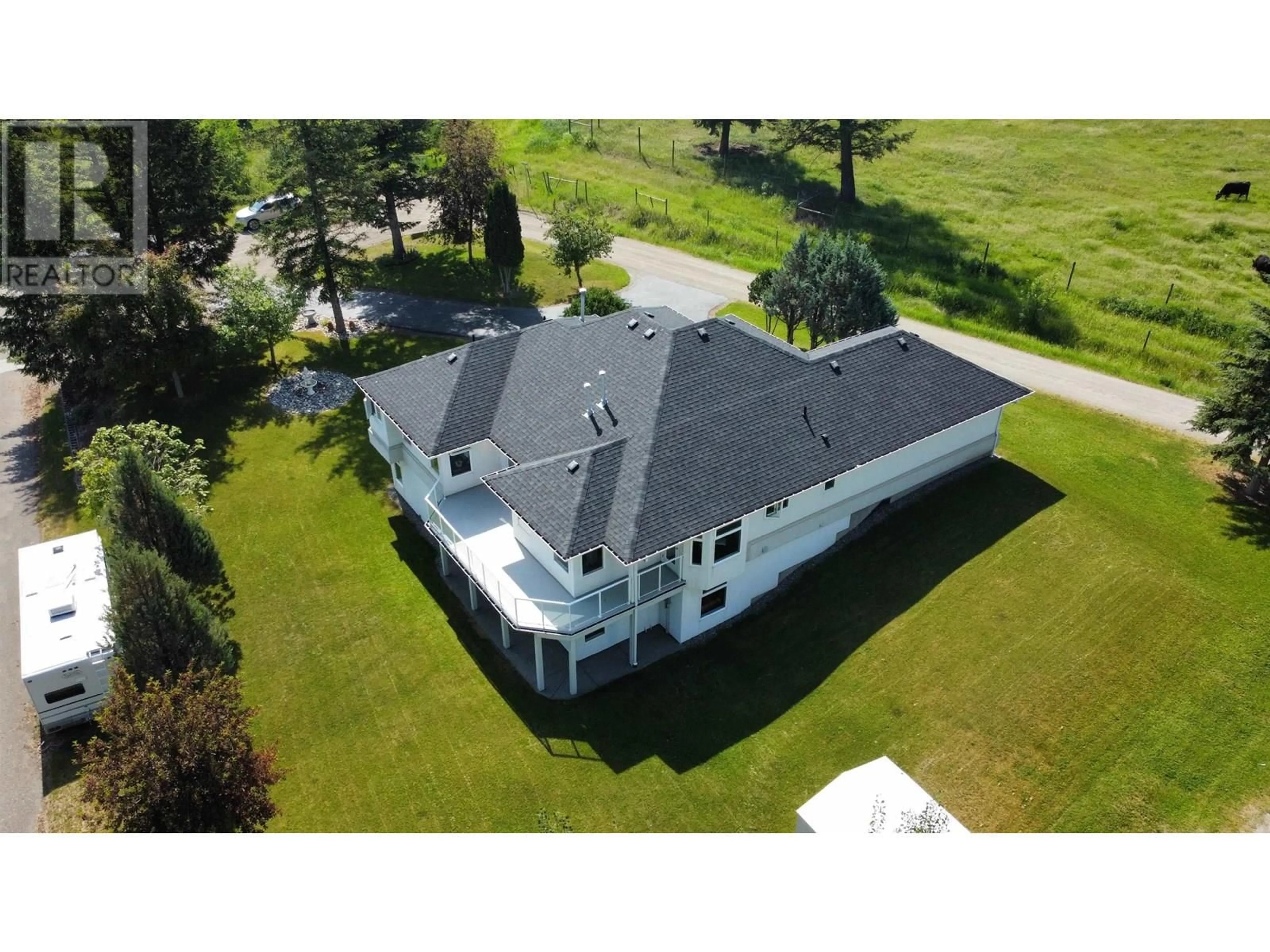 A pic from outside/outdoor area/front of a property/back of a property/a pic from drone, building for 151 BARLOW AVENUE, Williams Lake British Columbia V2G4V2