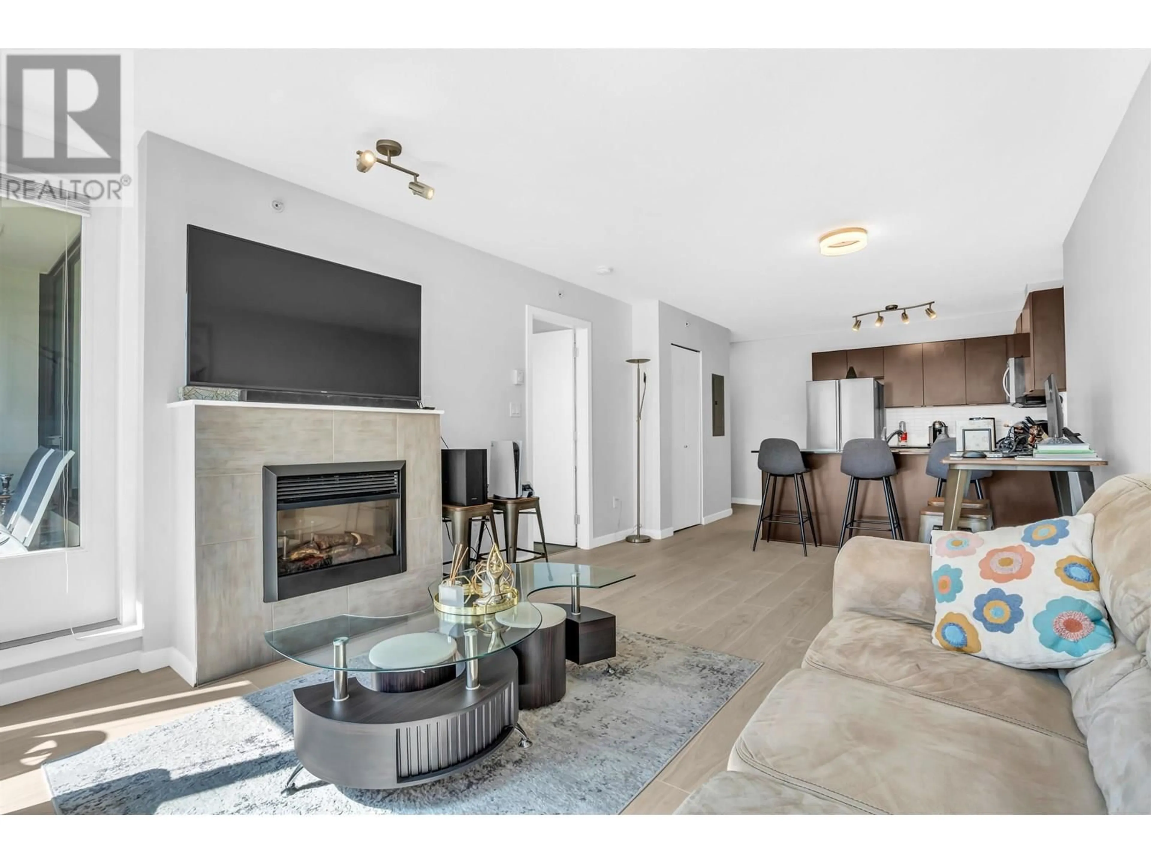 Living room with furniture, unknown for 1501 - 4182 DAWSON STREET, Burnaby British Columbia V5C0A2