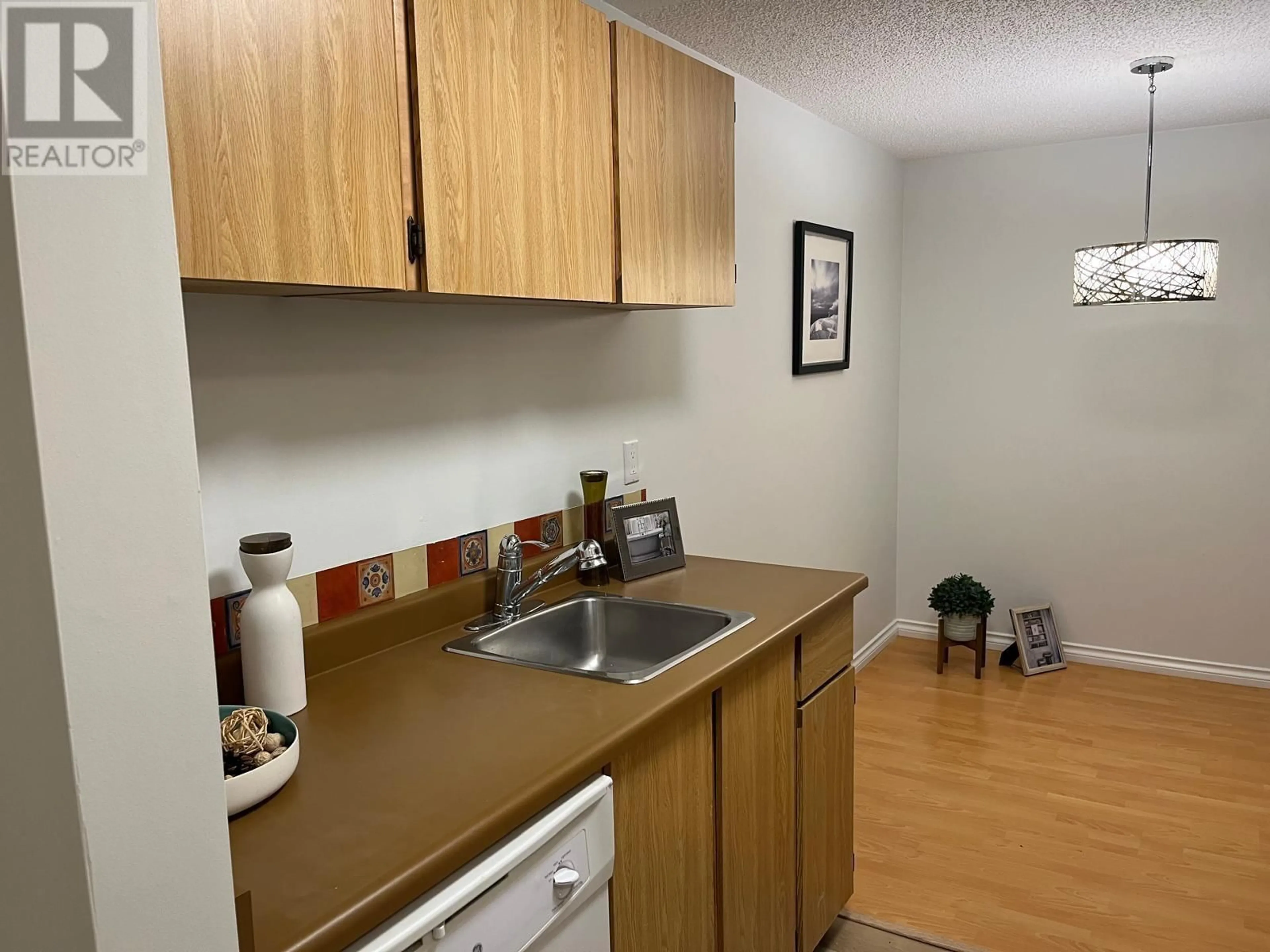 Standard kitchen, unknown for 145 - 7293 MOFFATT ROAD, Richmond British Columbia V6Y1X9