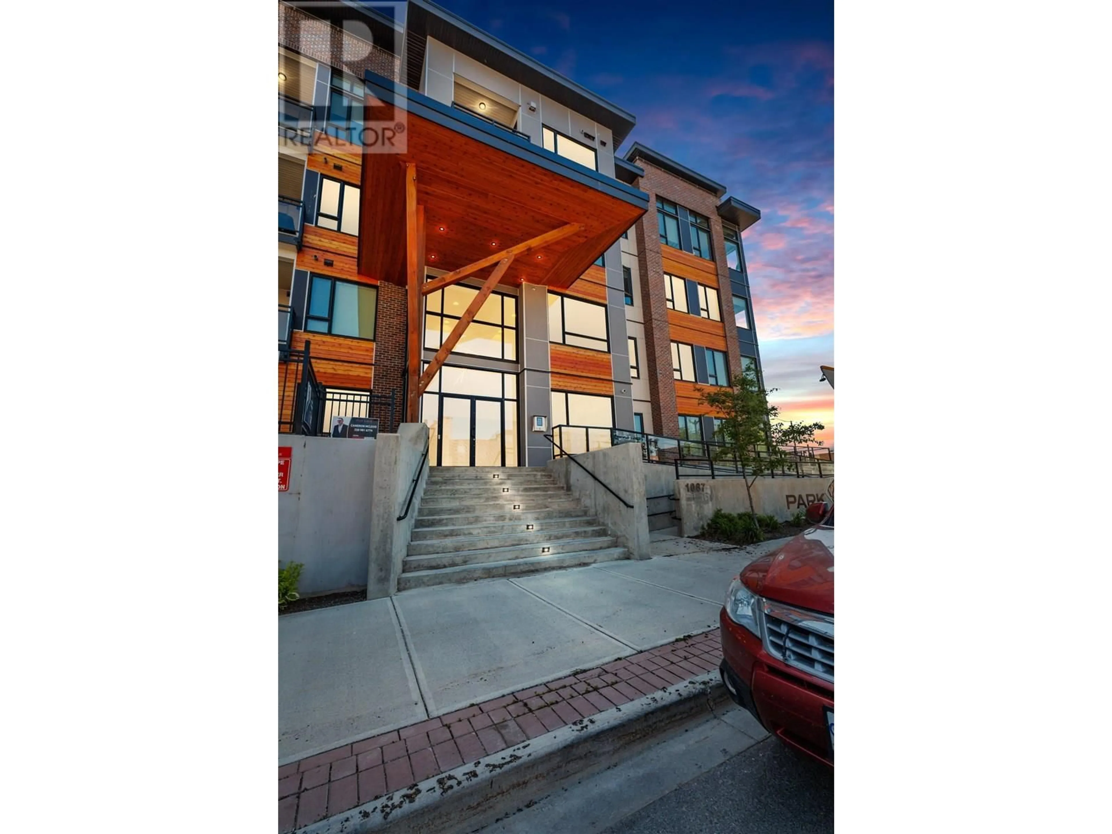 Indoor foyer for 406 - 1087 6TH AVENUE, Prince George British Columbia V2L0E5