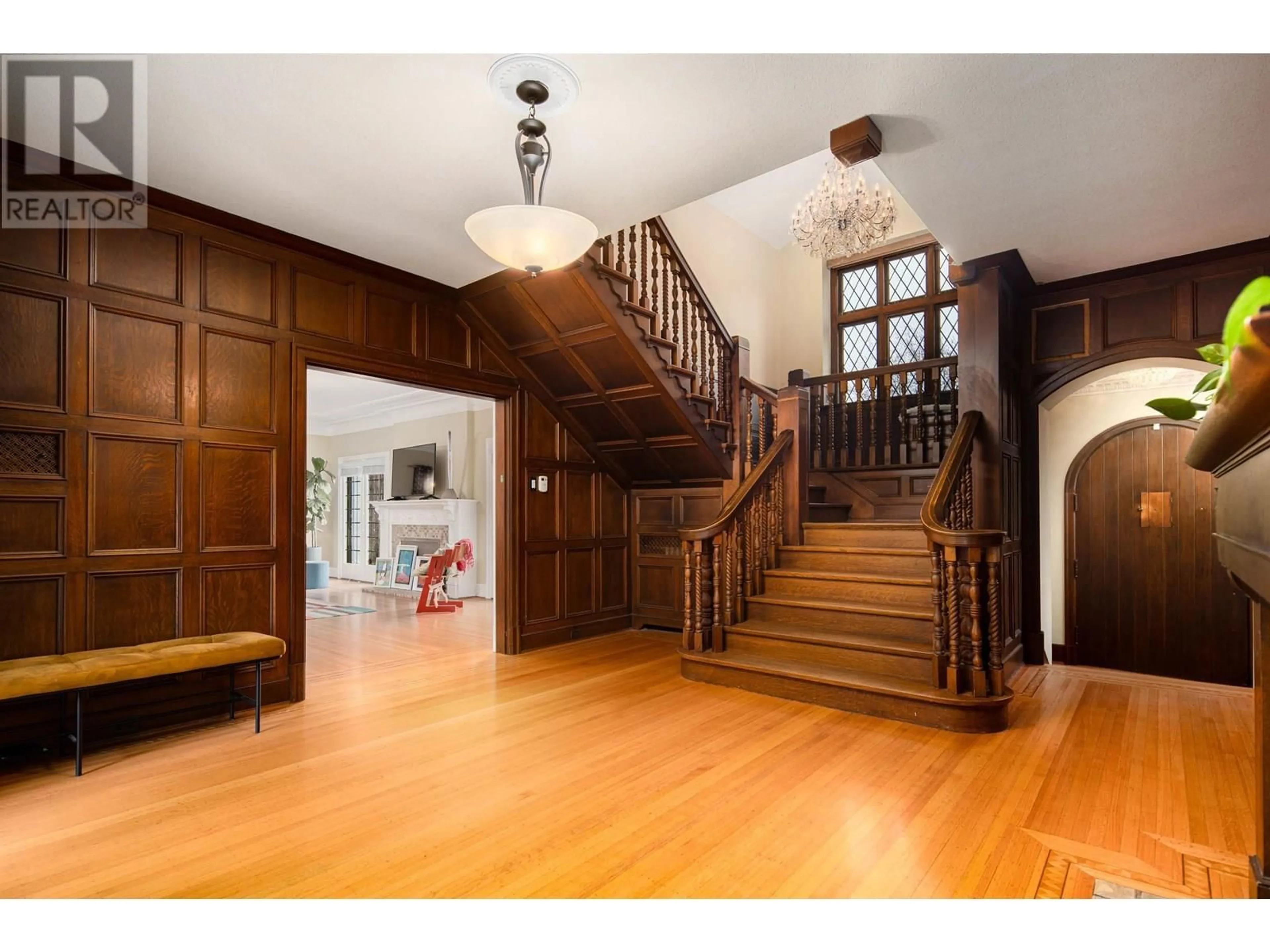 Indoor foyer for 1678 SOMERSET CRESCENT, Vancouver British Columbia V6M1S4