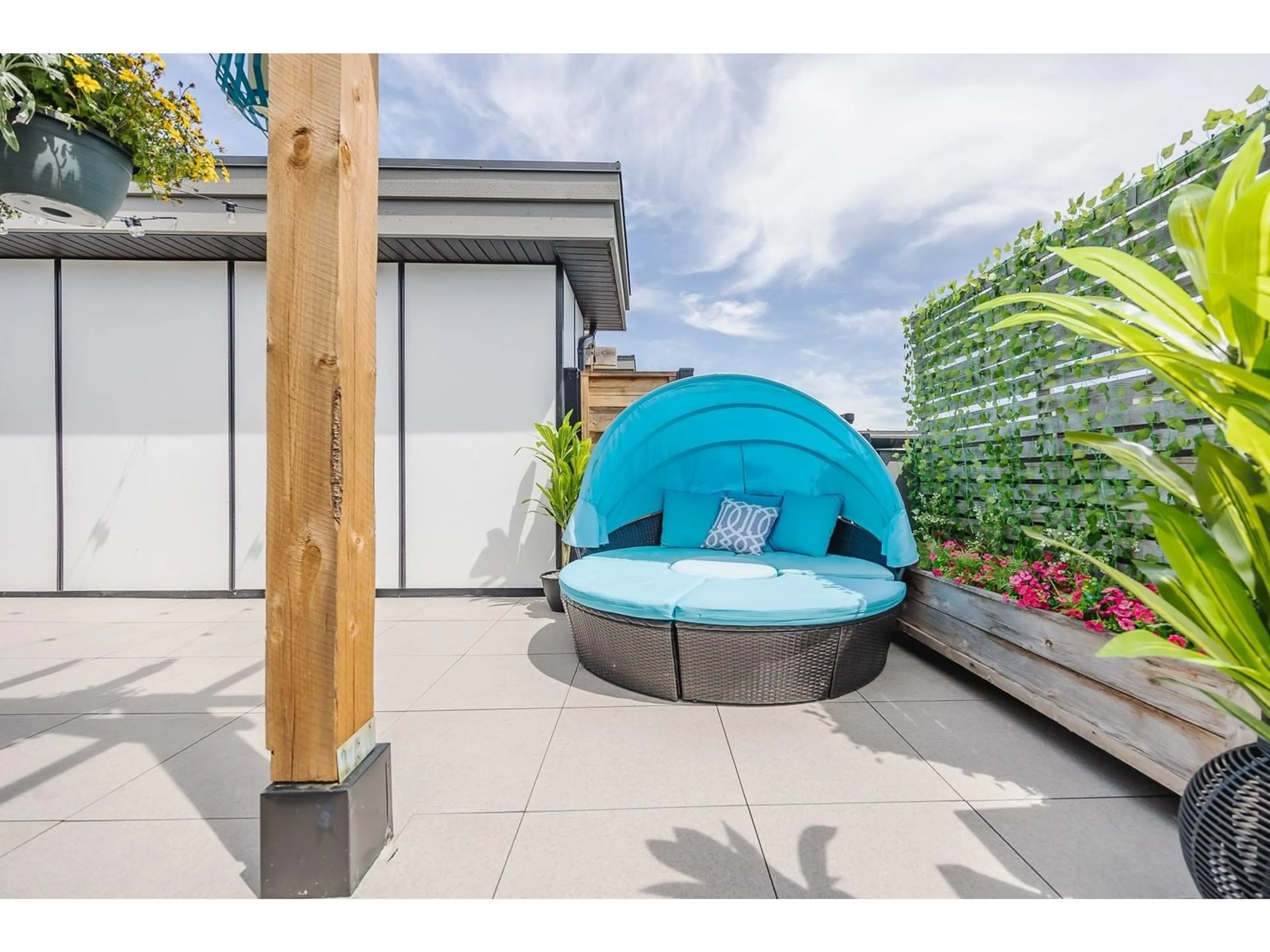 Patio, street for 33 - 19760 55, Langley British Columbia V3A3W9