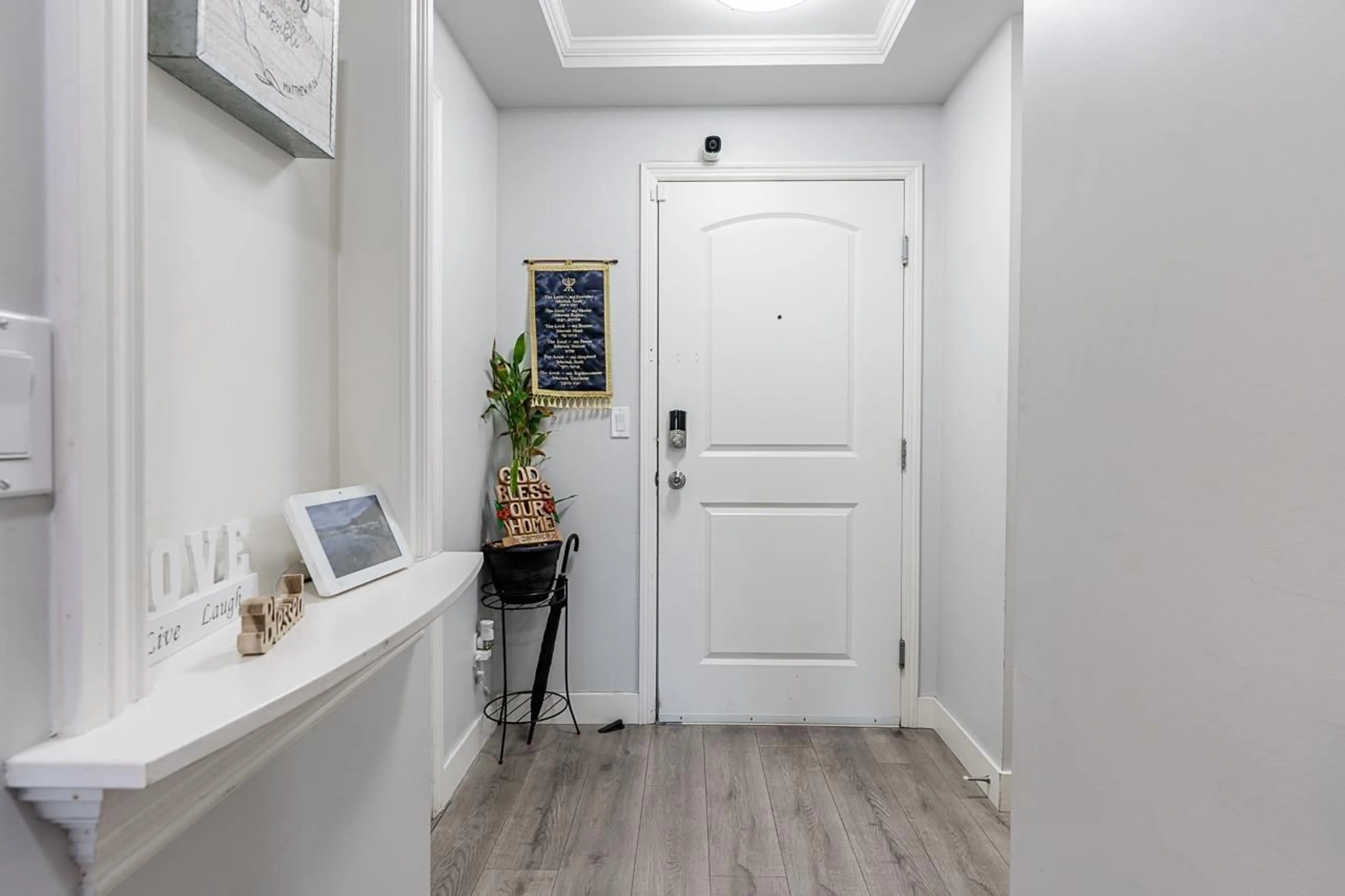 Indoor entryway for 315 - 8955 EDWARD STREET, Chilliwack British Columbia V2P4E2