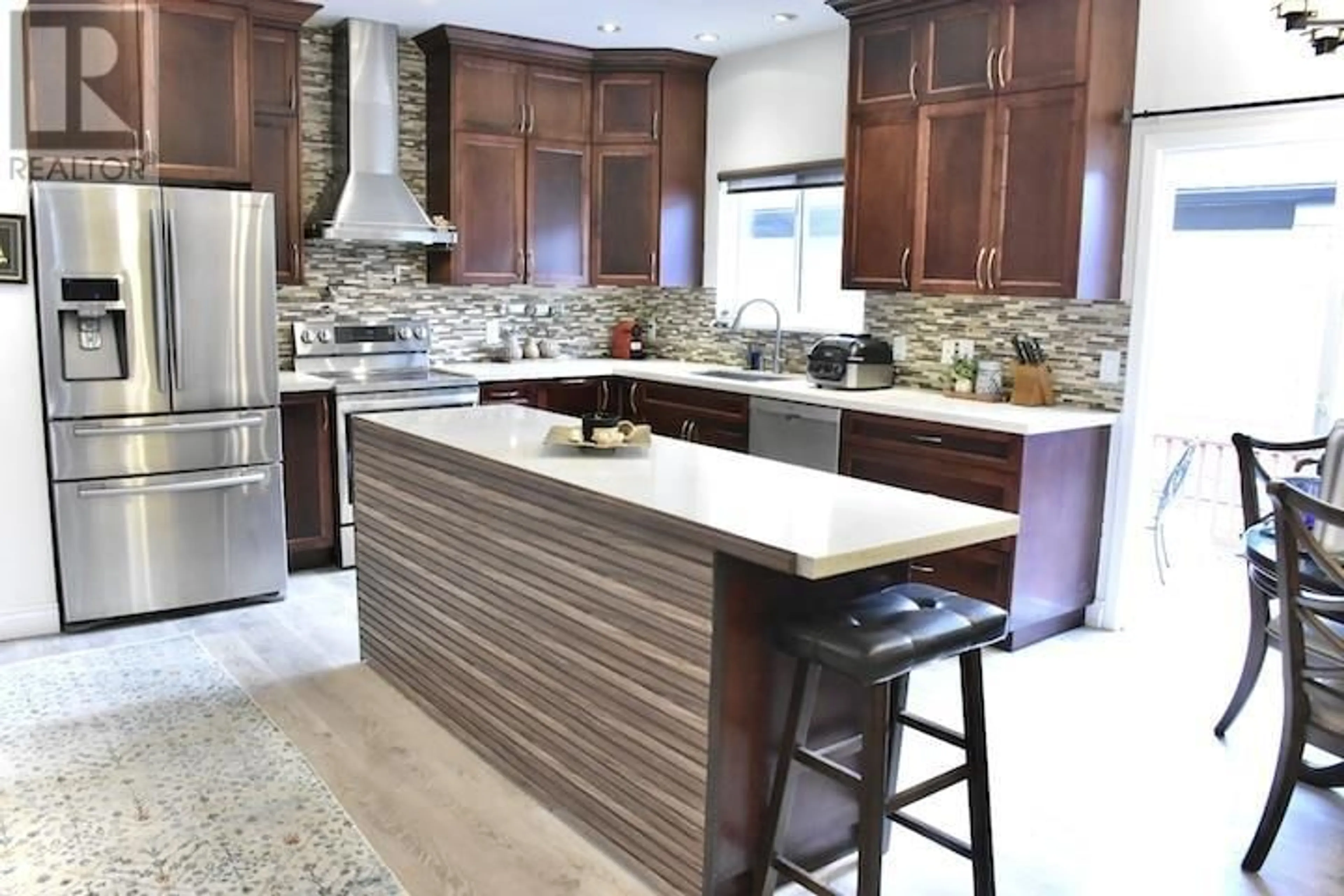 Contemporary kitchen, ceramic/tile floor for 122 BLACKBERRY DRIVE, Anmore British Columbia V3H5B4