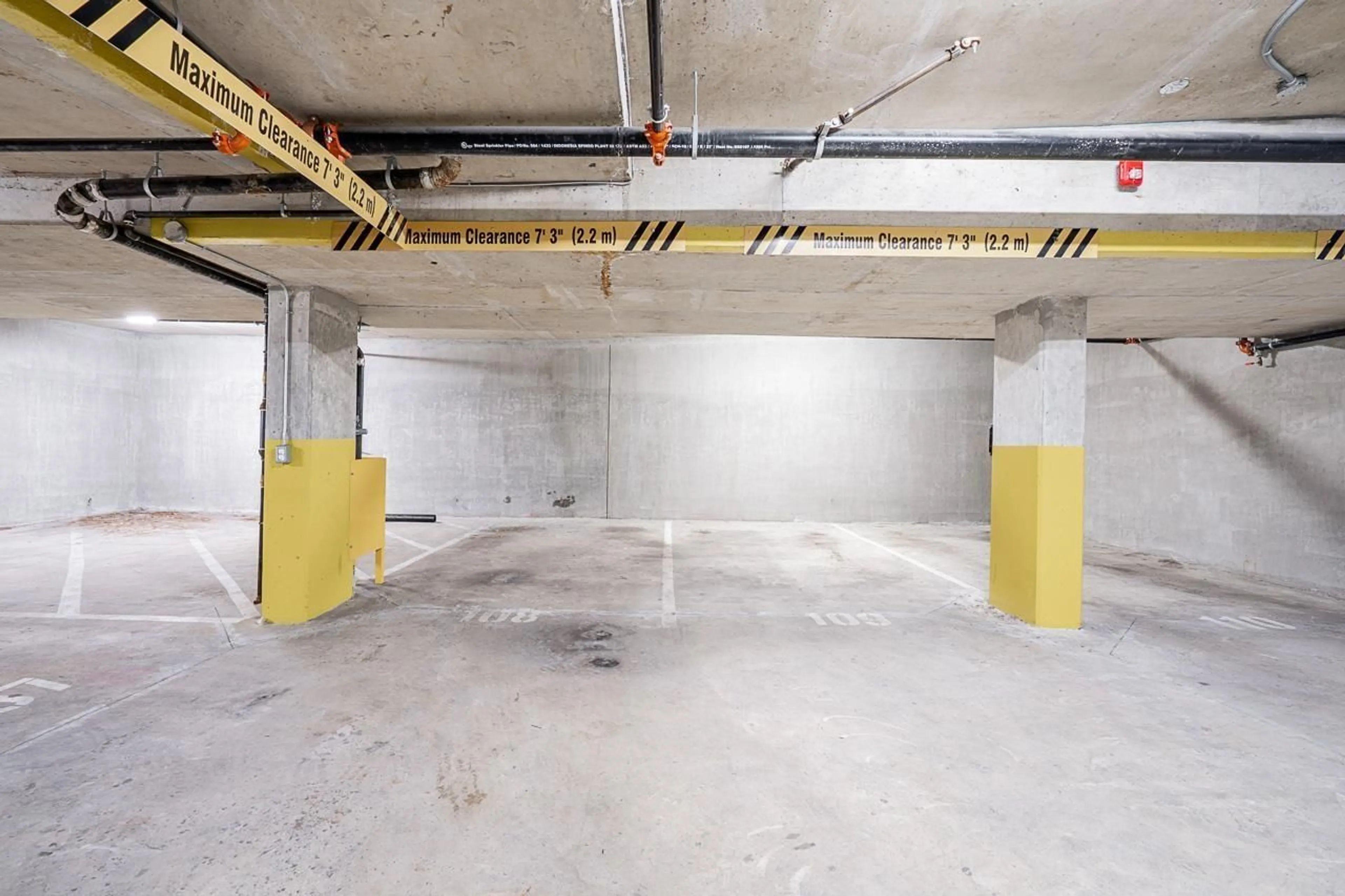Indoor garage for 307 - 14468 72, Surrey British Columbia V3S0B6