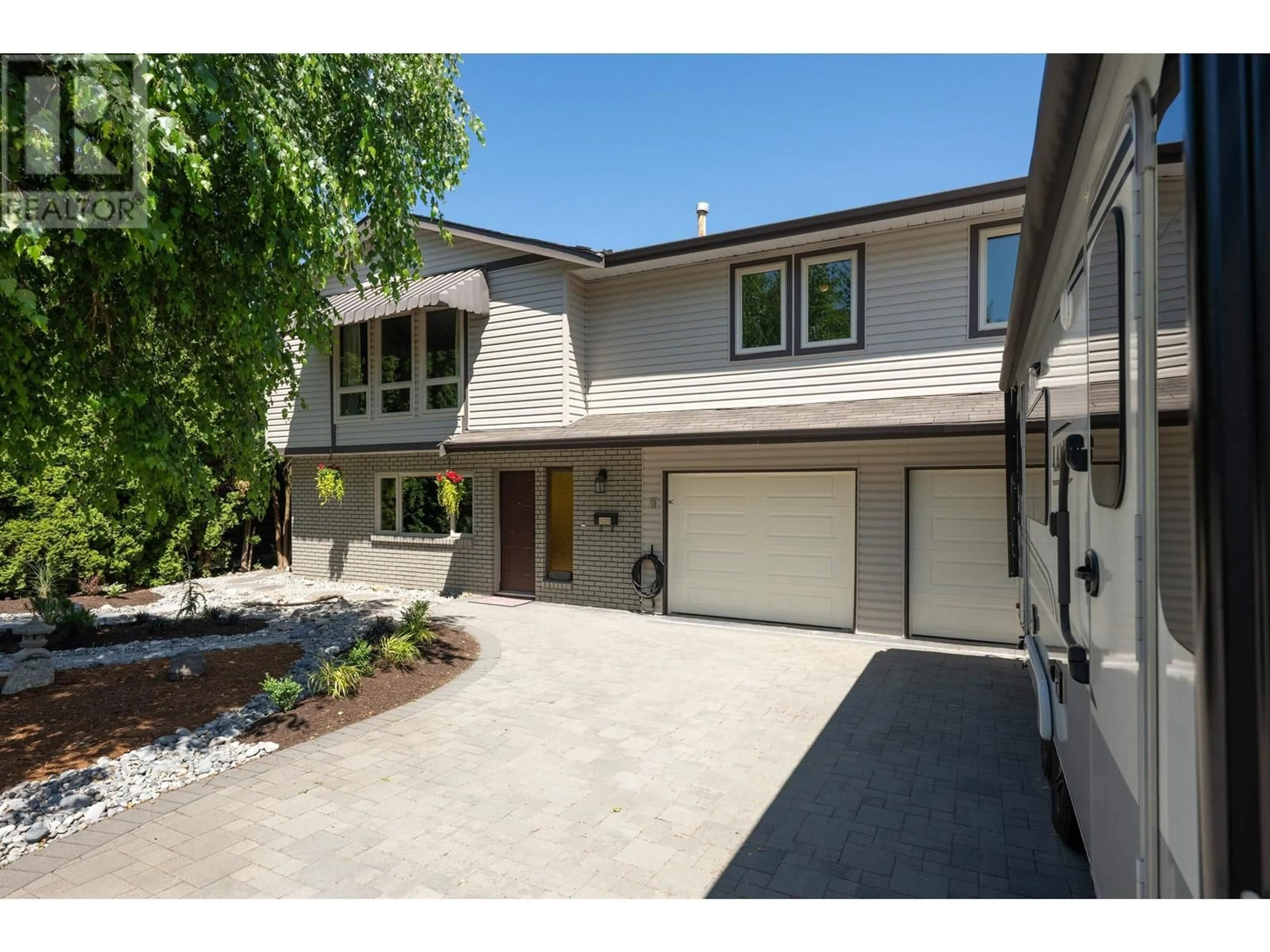 Home with vinyl exterior material, street for 1320 WESTERN PLACE, Port Coquitlam British Columbia V3C4J9