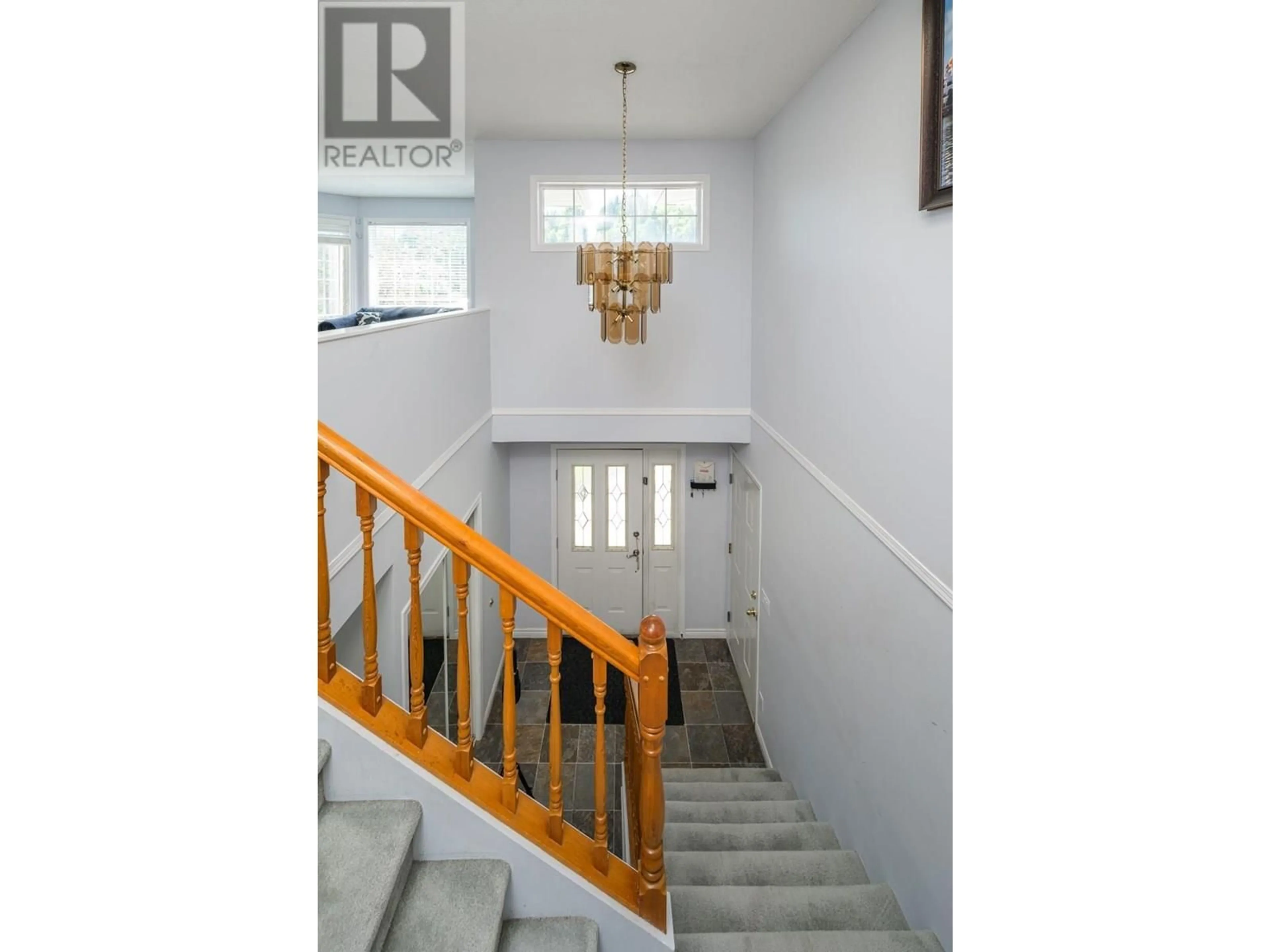 Indoor foyer for 2810 GOGOLIN ROAD, Prince George British Columbia V2N1N2