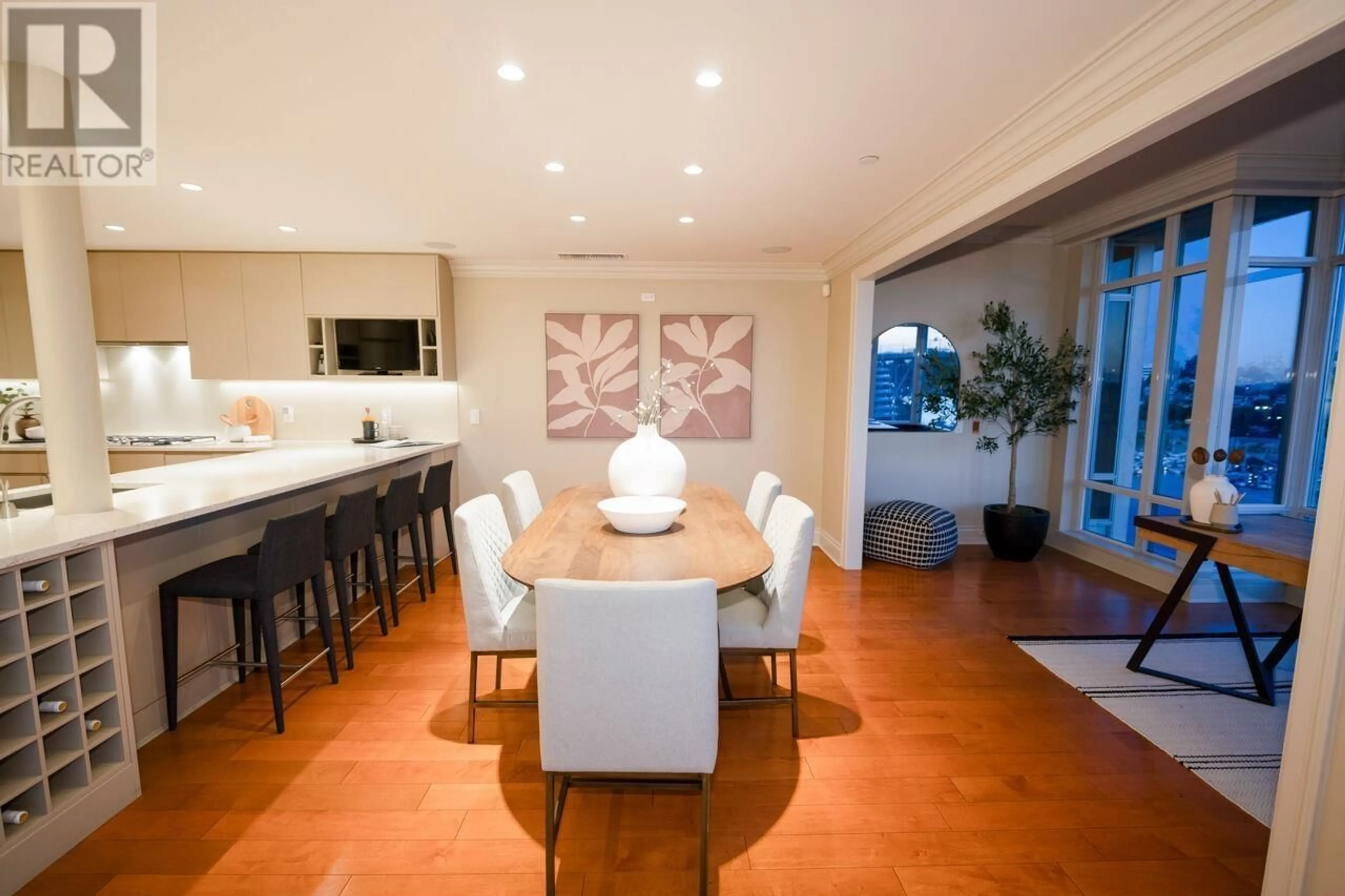 Dining room, ceramic/tile floor for 1202 - 428 BEACH CRESCENT, Vancouver British Columbia V6Z3G1