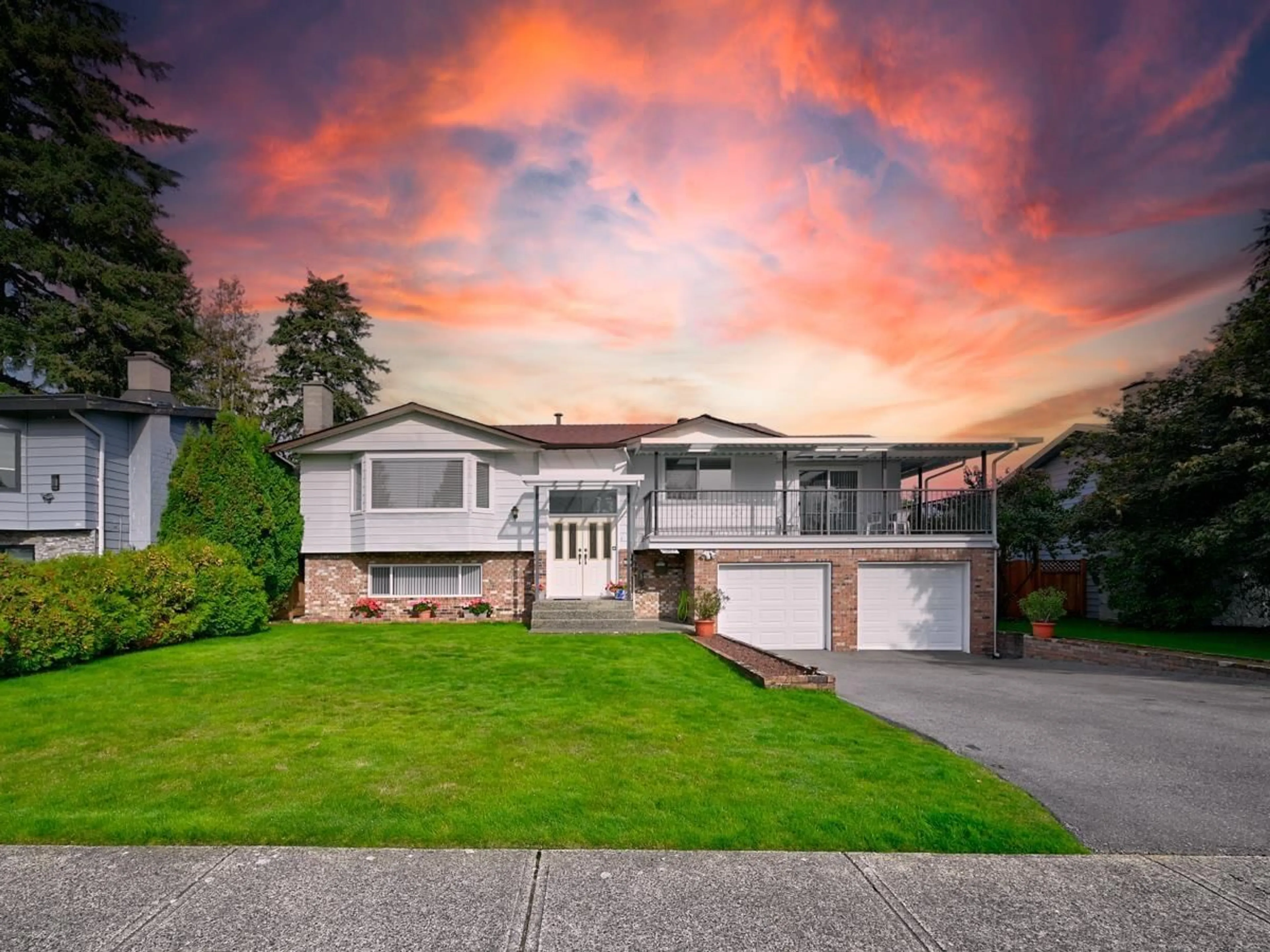 Home with vinyl exterior material, unknown for 11869 83, Delta British Columbia V4C2H6