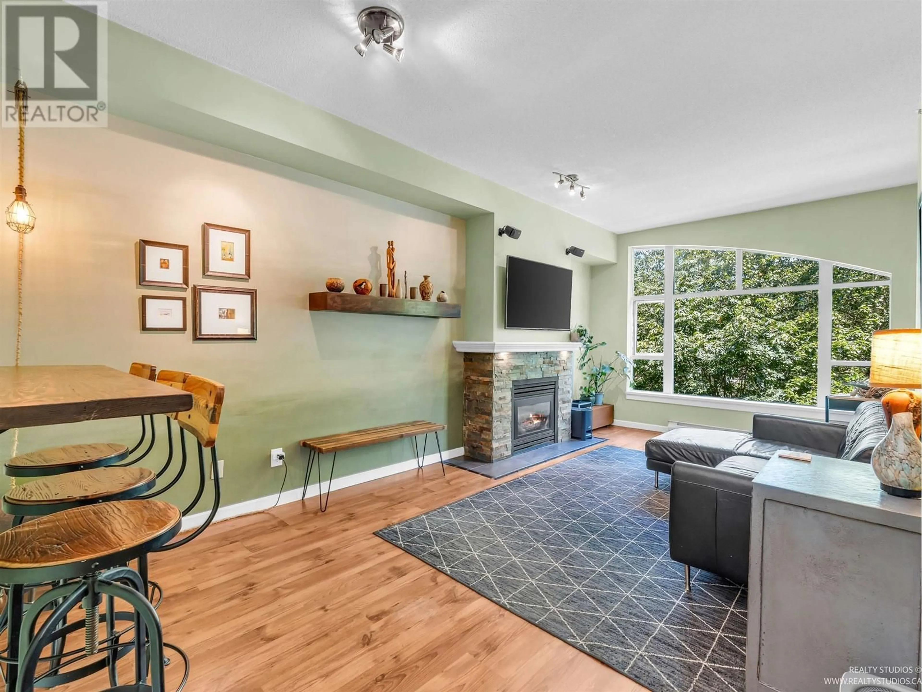 Living room with furniture, unknown for 514 - 3600 WINDCREST DRIVE, North Vancouver British Columbia V7G2S5