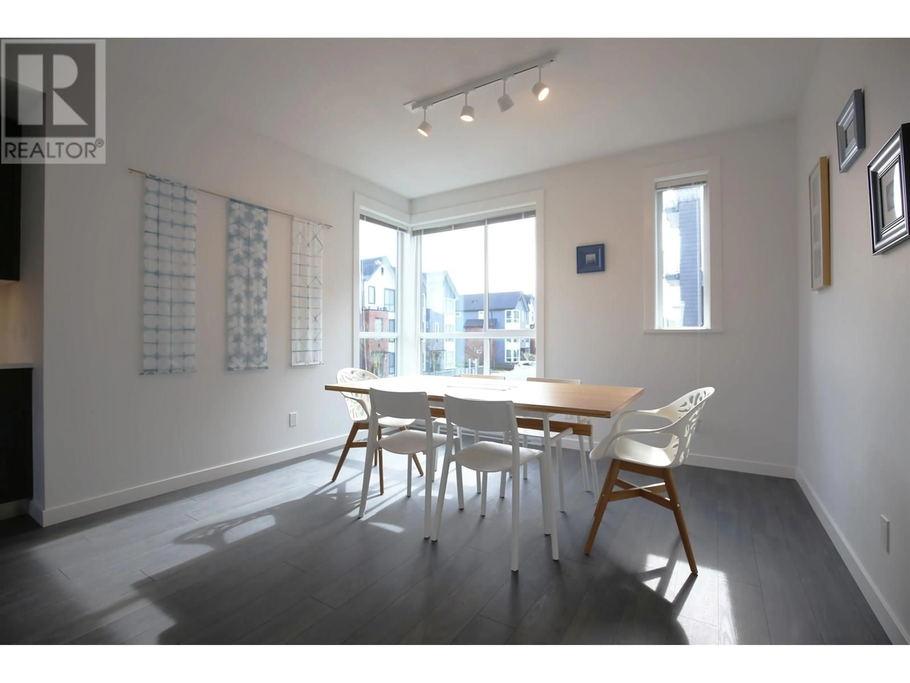 A pic of a room for 1 - 2371 RANGER LANE, Port Coquitlam British Columbia V3B0N6