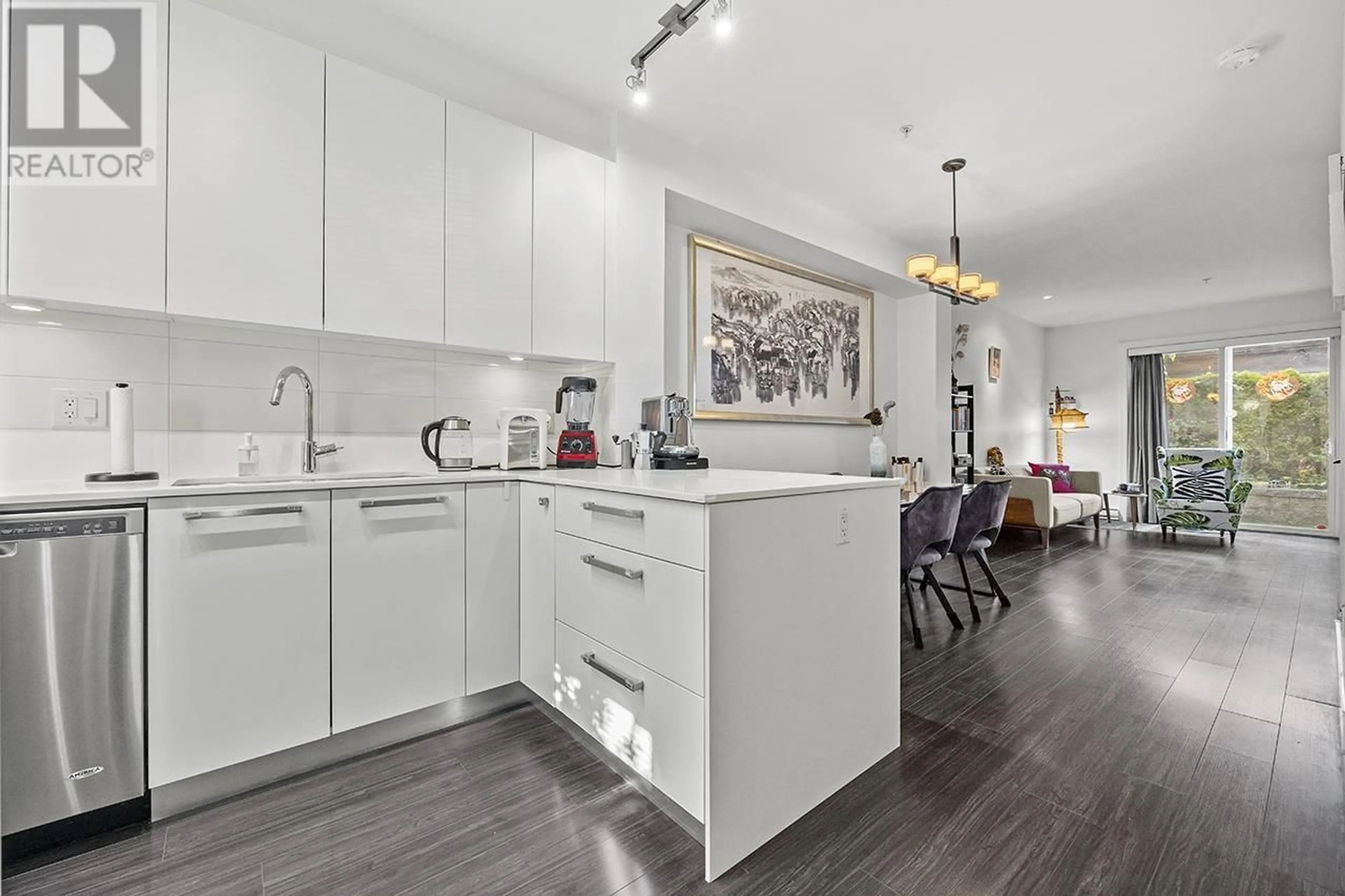 Open concept kitchen, unknown for 3 - 6868 BURLINGTON AVENUE, Burnaby British Columbia V5J0G1