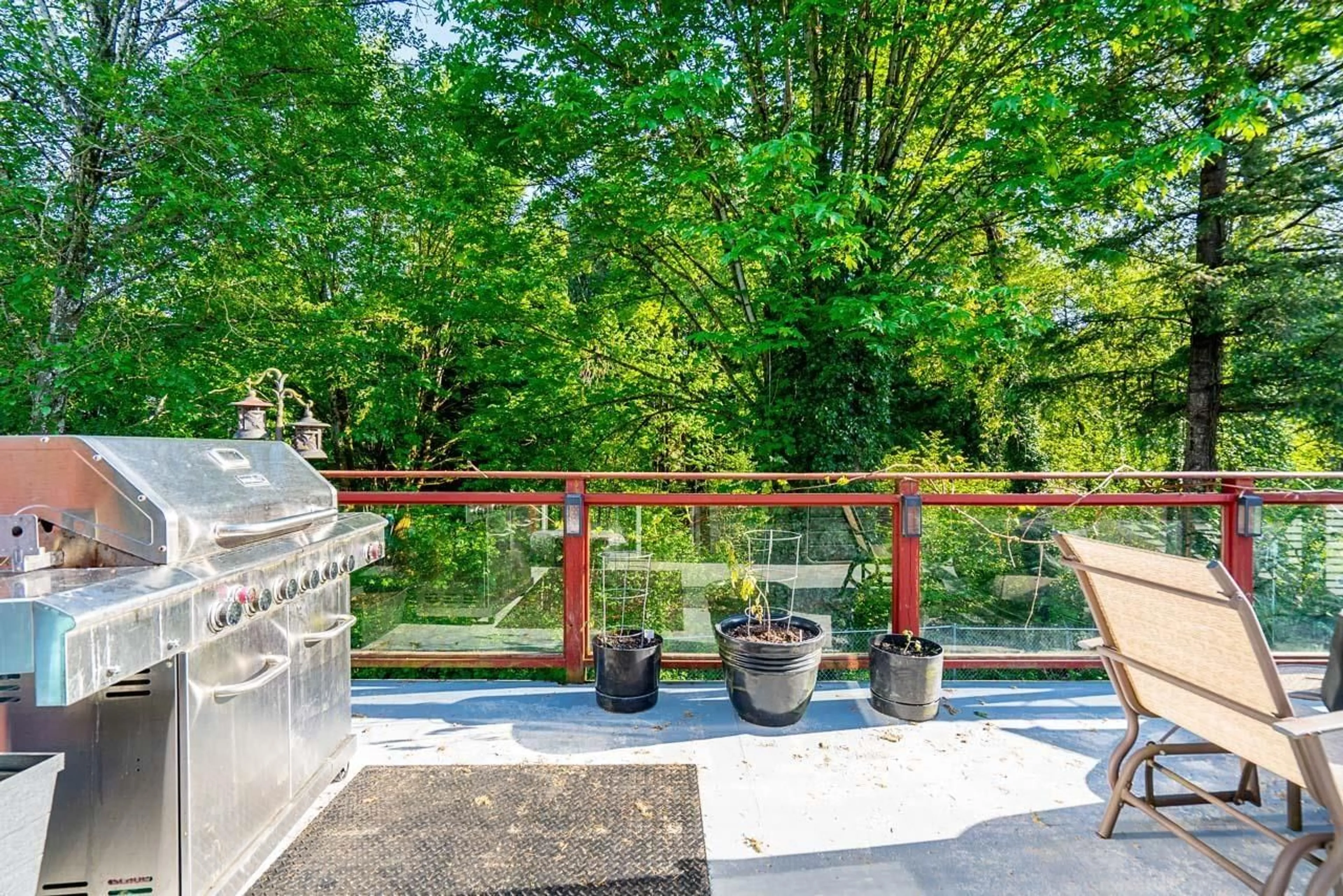 Patio, water/lake/river/ocean view for 33194 EASTVIEW, Abbotsford British Columbia V2S6W3