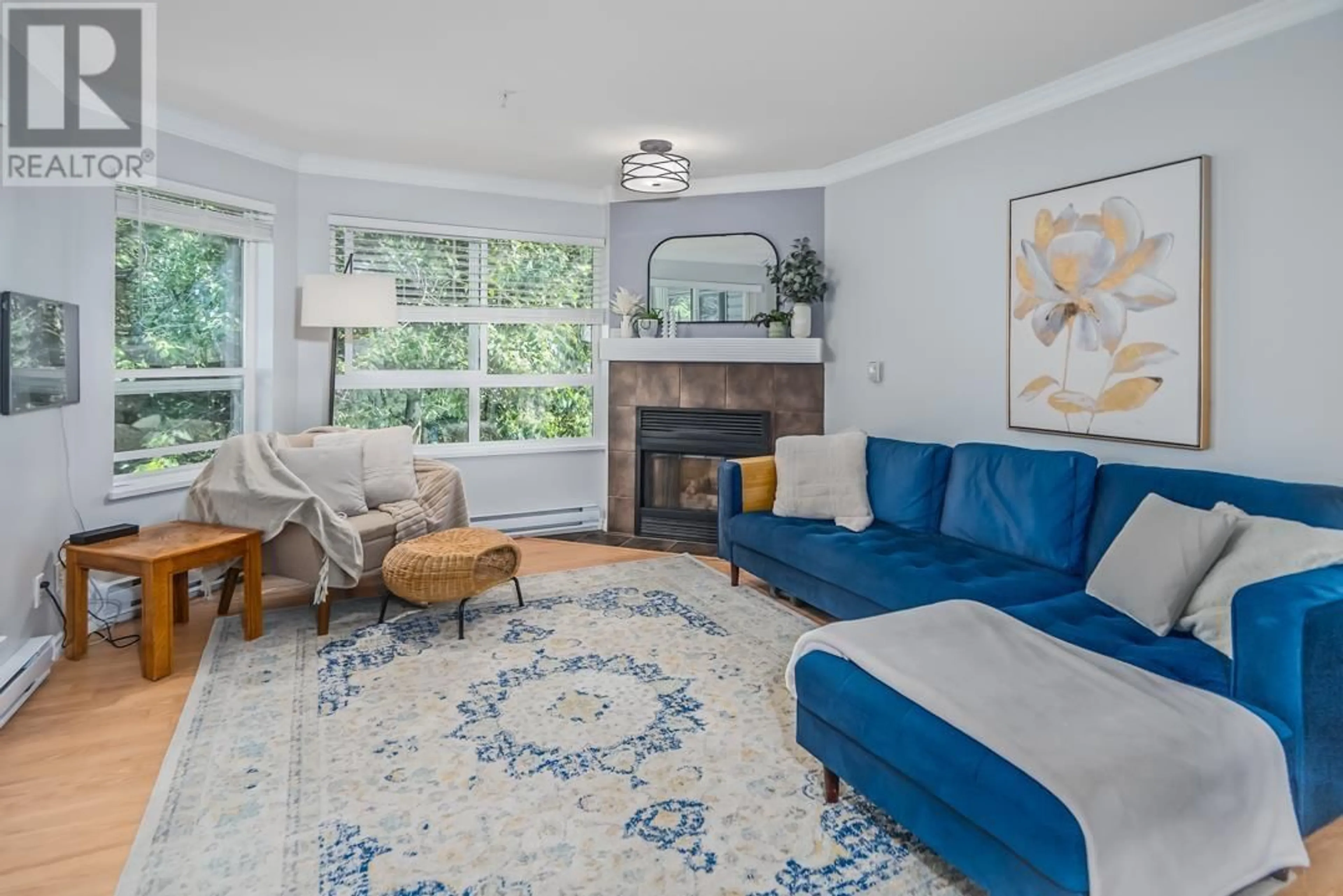 Living room with furniture, unknown for 407 - 2439 WILSON AVENUE, Port Coquitlam British Columbia V3C6H6