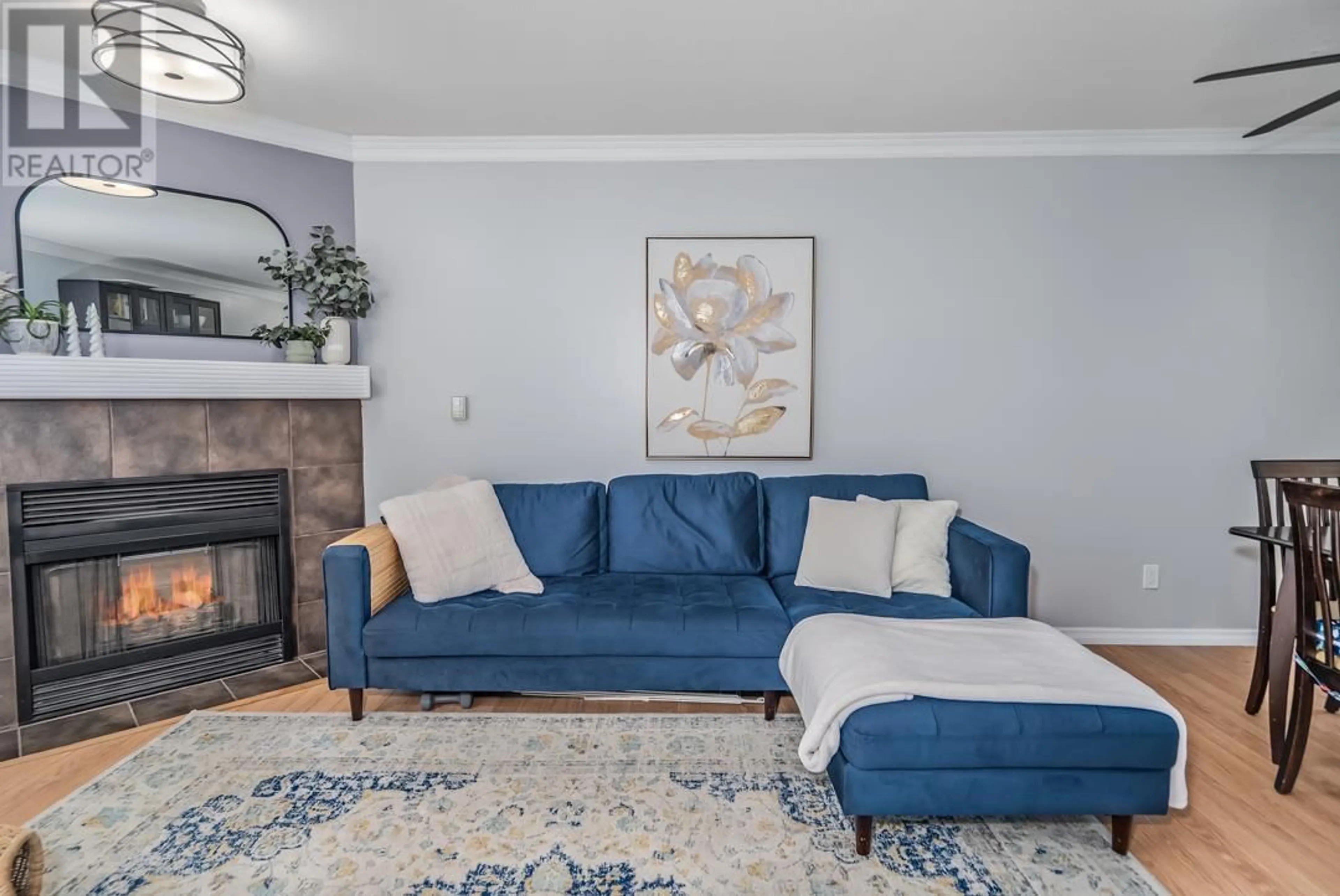 Living room with furniture, unknown for 407 - 2439 WILSON AVENUE, Port Coquitlam British Columbia V3C6H6