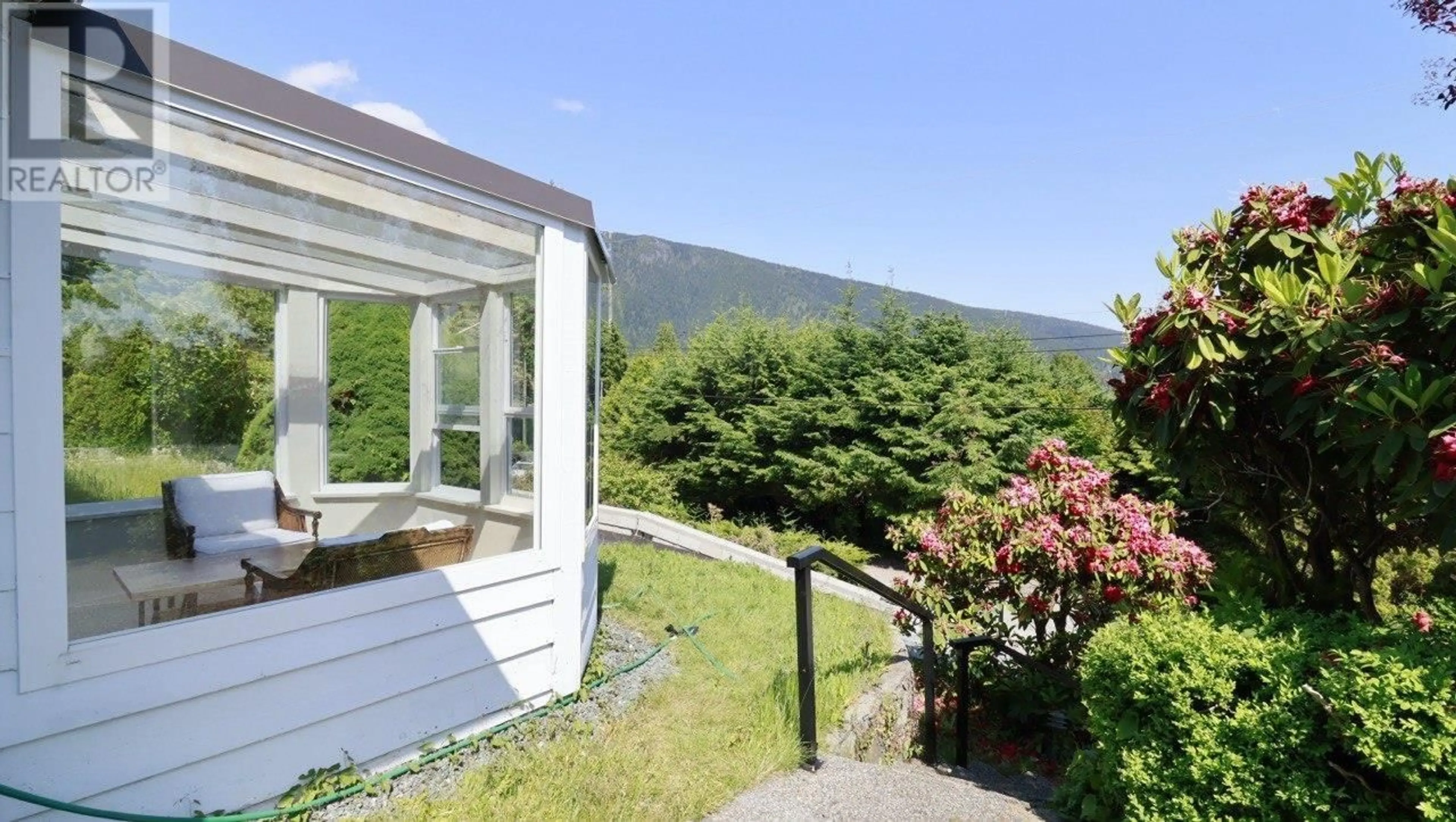 Patio, mountain view for 567 ST. GILES ROAD, West Vancouver British Columbia V7S1L7