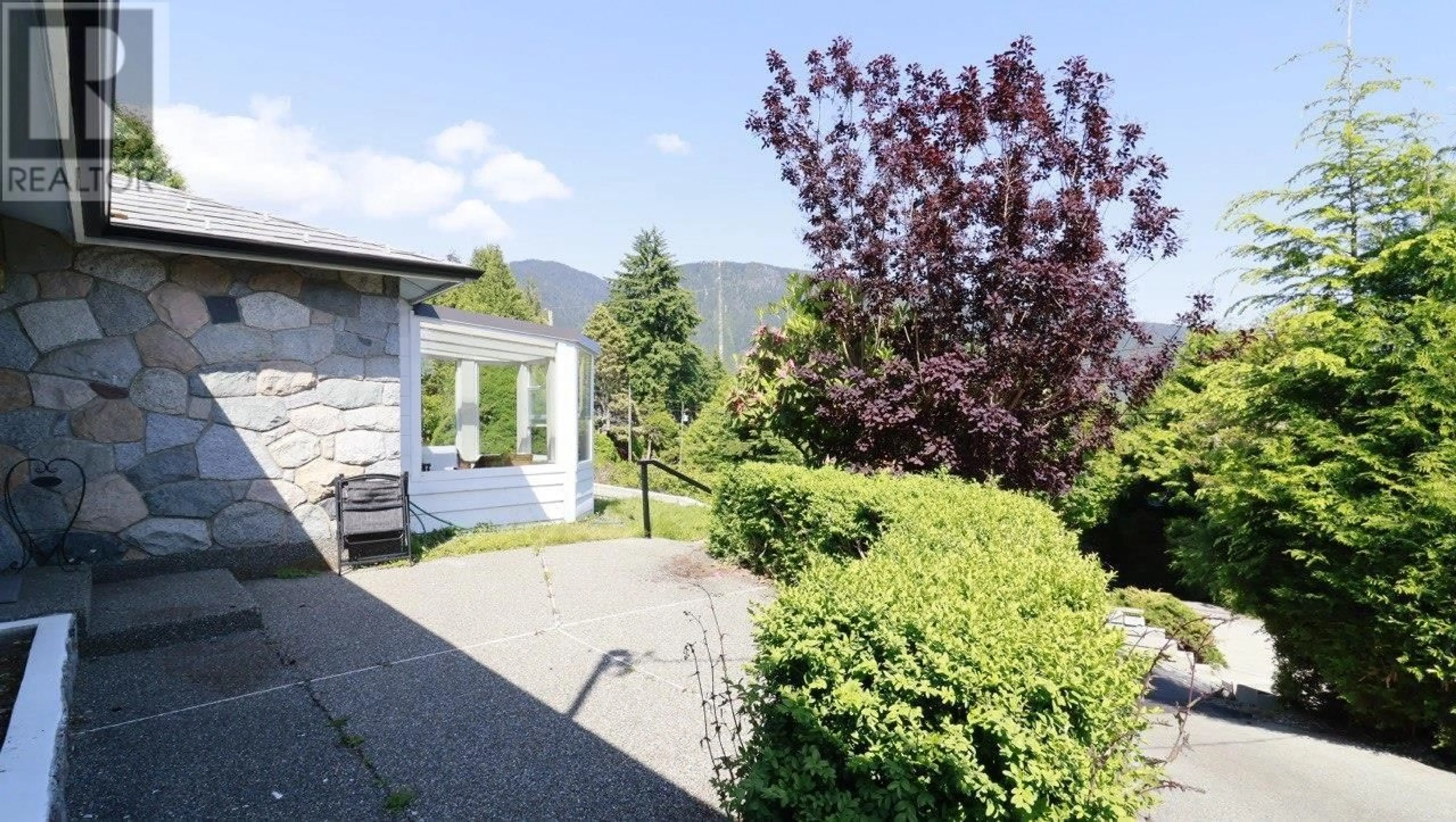 Patio, mountain view for 567 ST. GILES ROAD, West Vancouver British Columbia V7S1L7