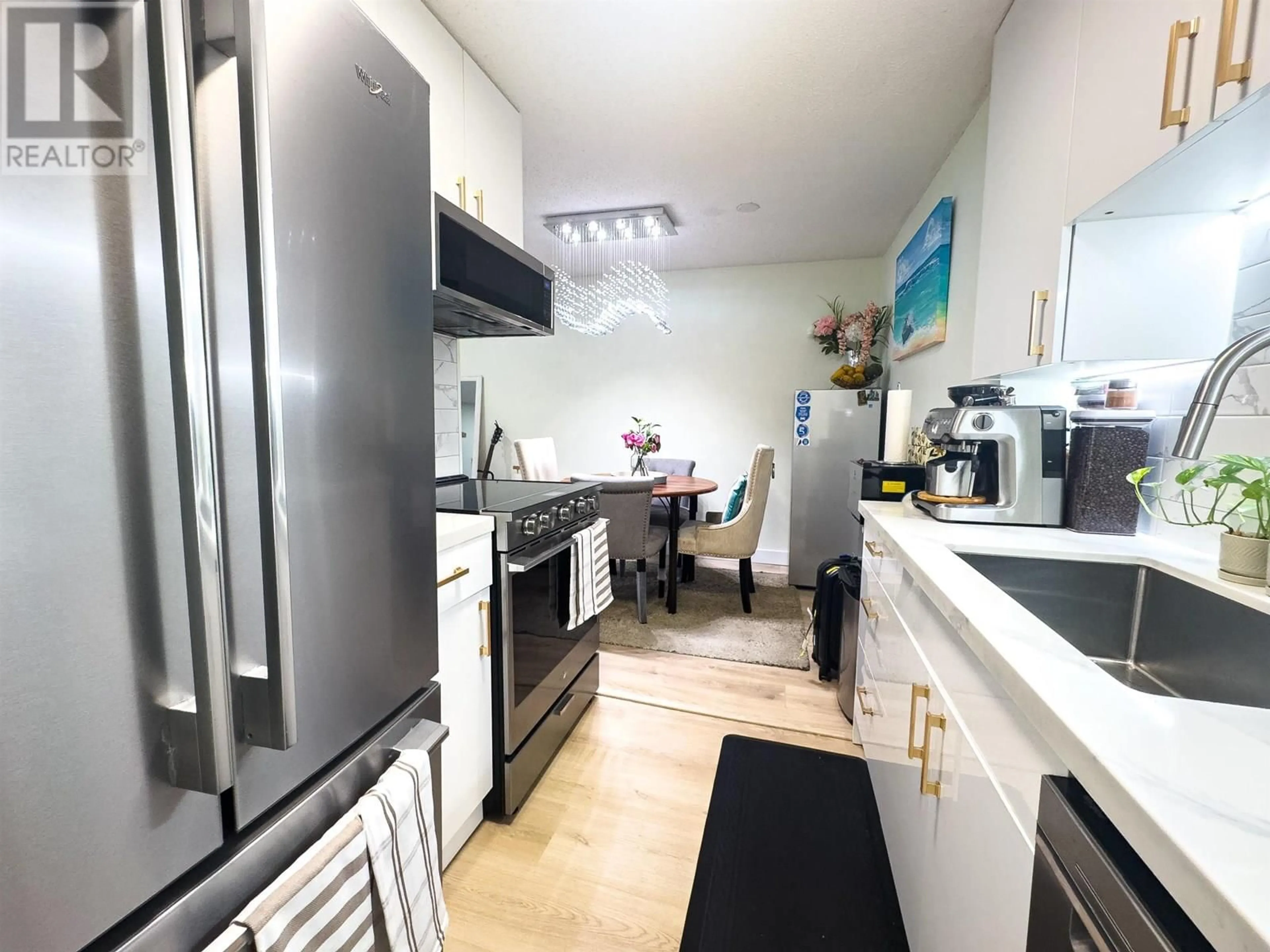 Standard kitchen, unknown for 204 - 8591 WESTMINSTER HIGHWAY, Richmond British Columbia V6X3E2
