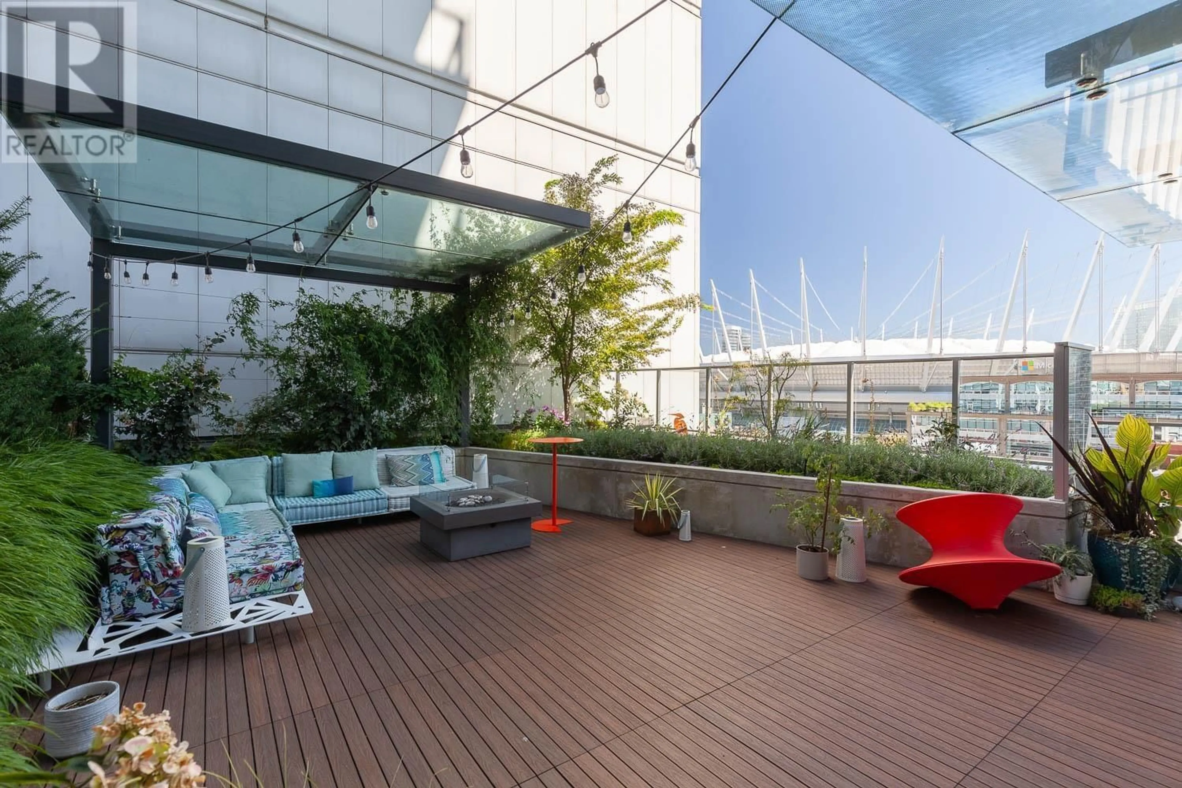 Patio, city buildings view from balcony for 902 - 885 CAMBIE STREET, Vancouver British Columbia V6B0R6