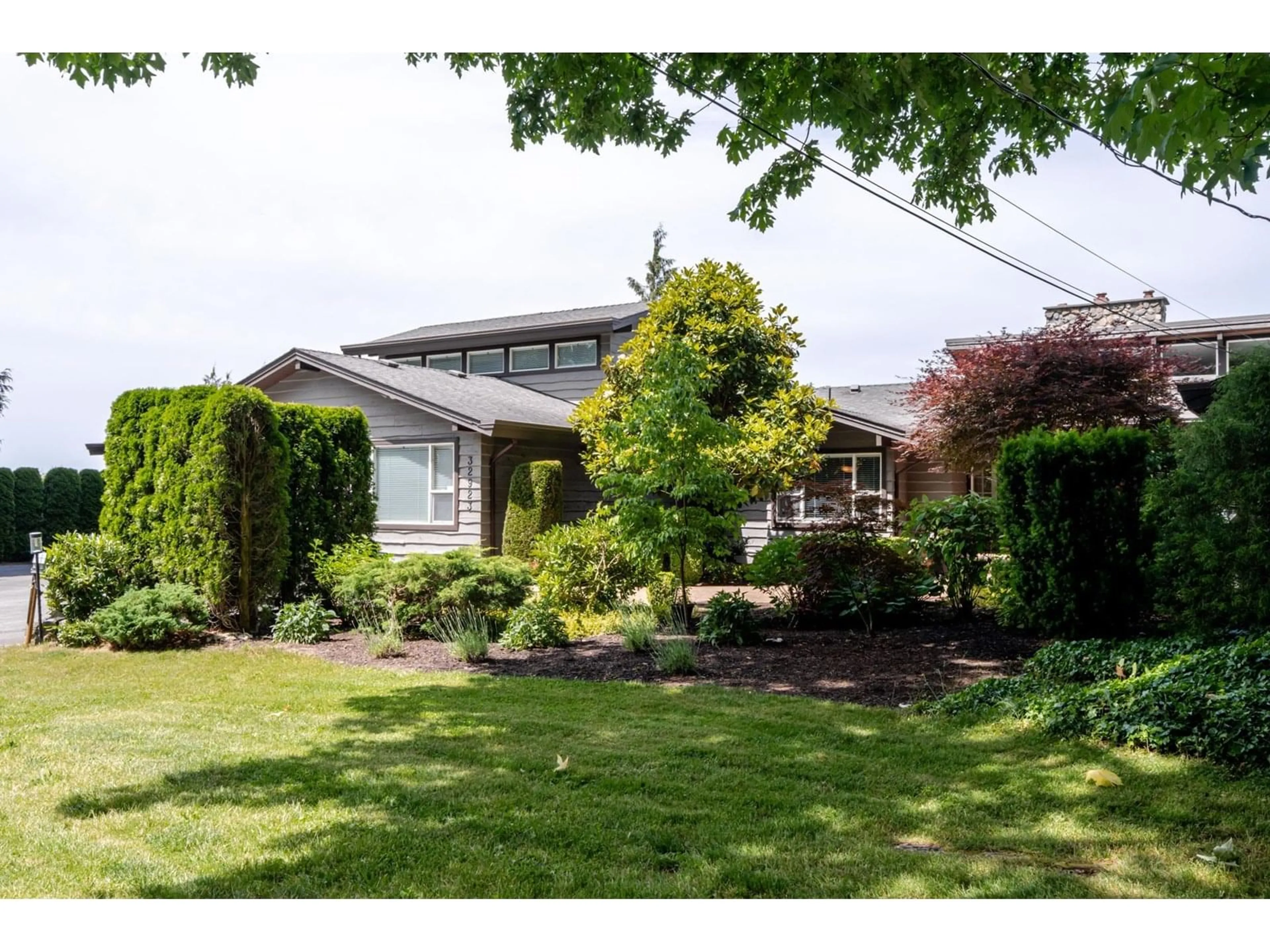 Home with vinyl exterior material, street for 32923 CLAYBURN, Abbotsford British Columbia V4X1W7