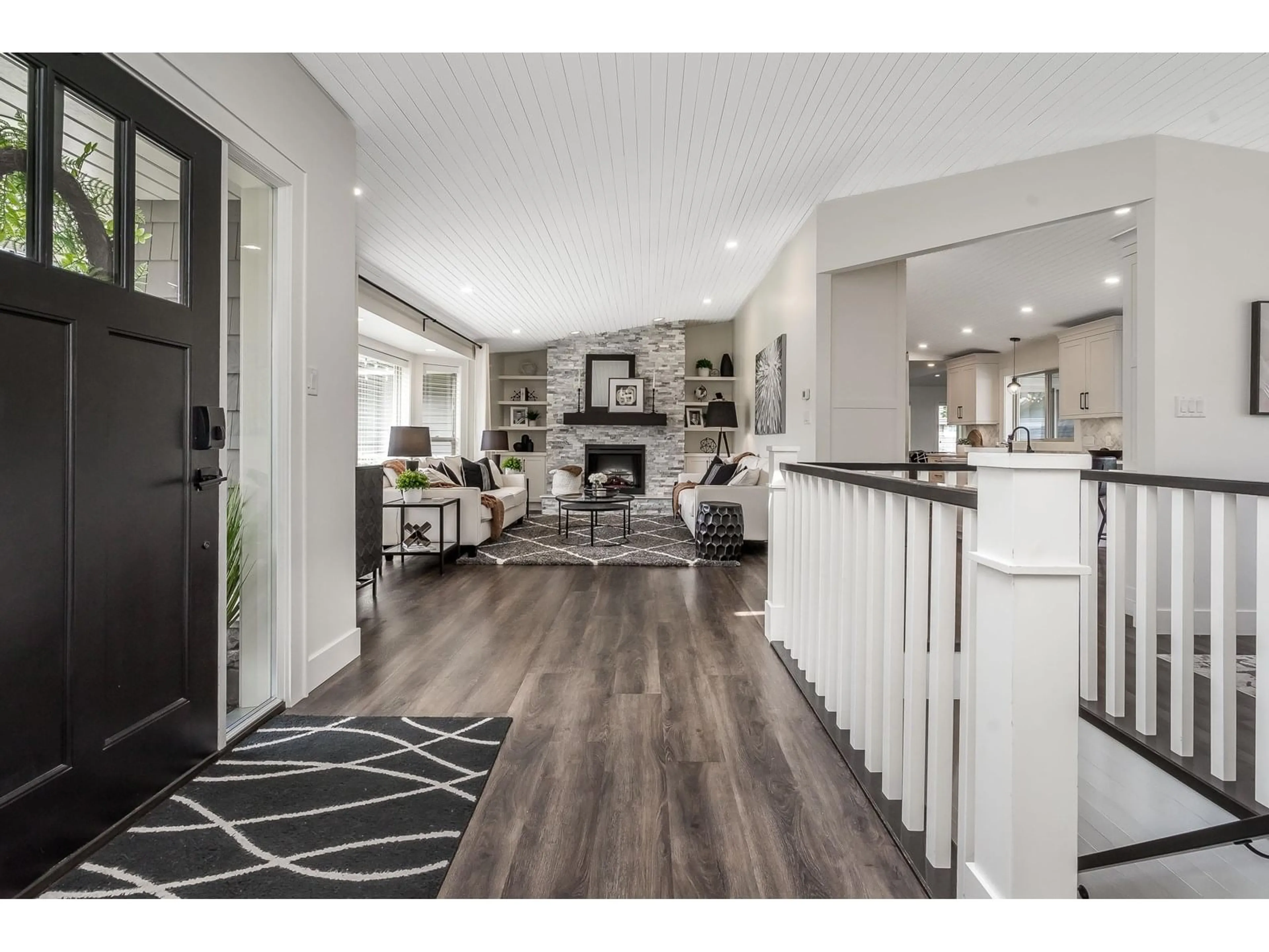 Open concept kitchen, unknown for 22355 52, Langley British Columbia V2Y1L5
