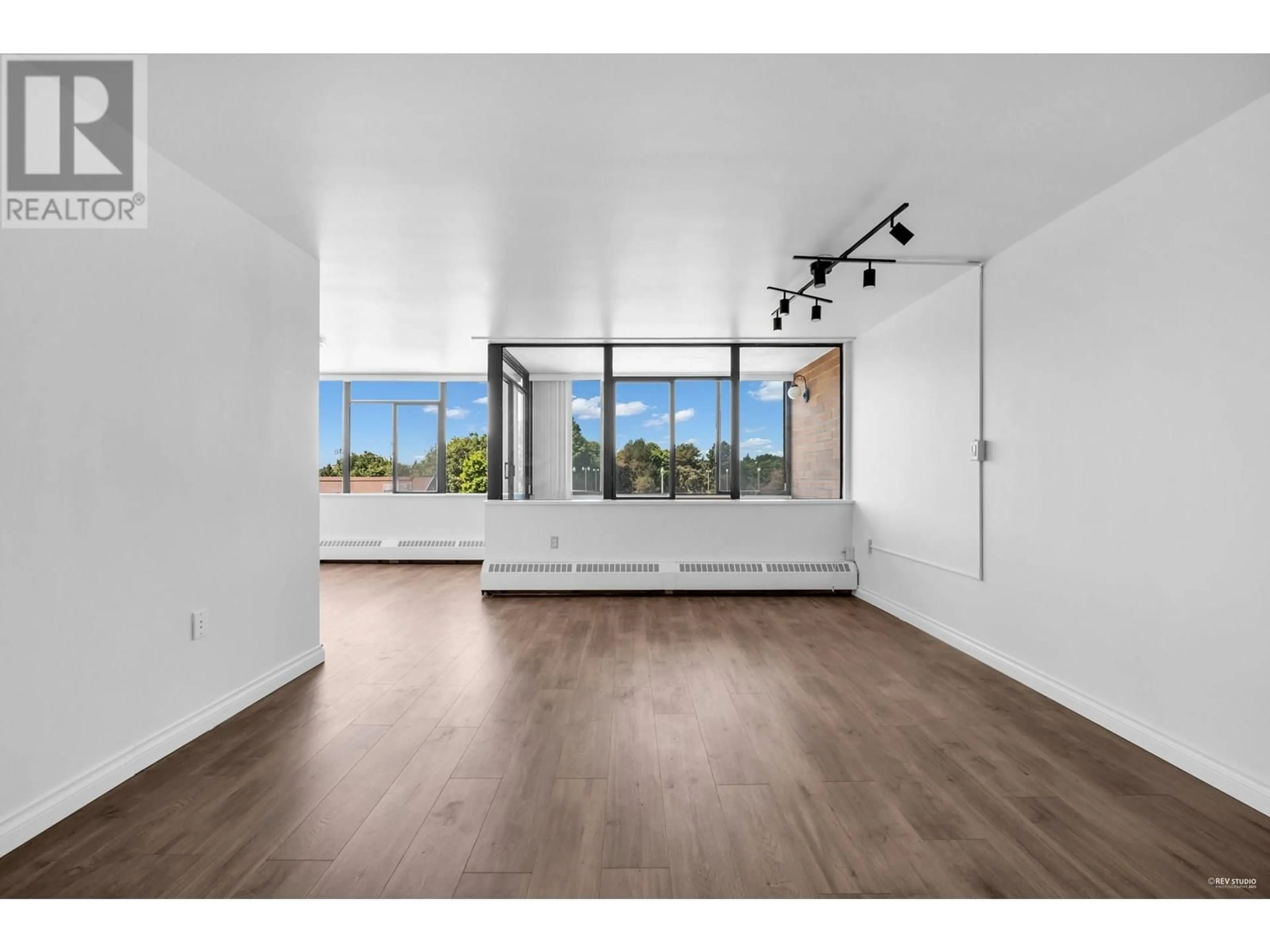A pic of a room for 509 - 6651 MINORU BOULEVARD, Richmond British Columbia V6Y1Z2