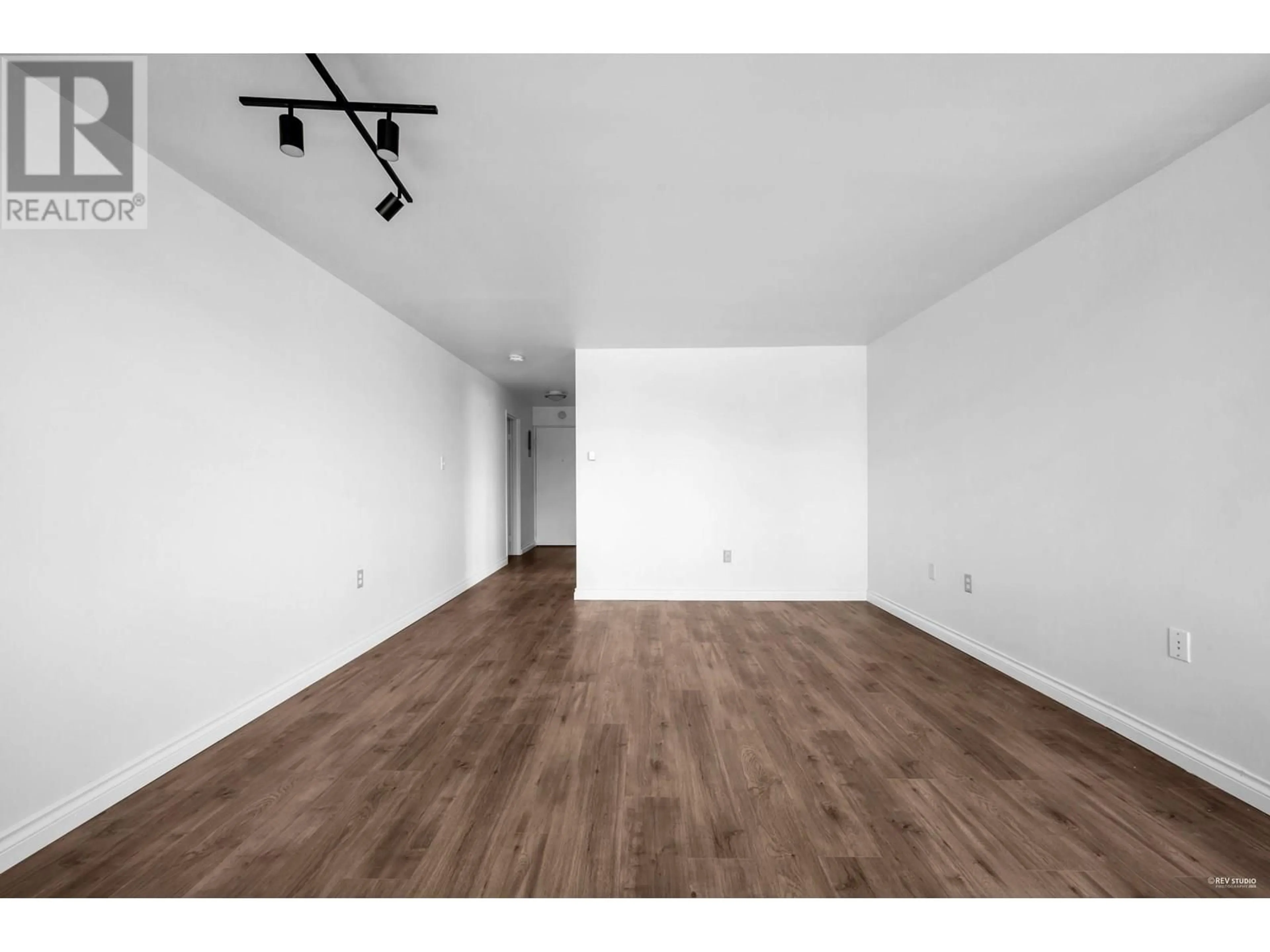 A pic of a room for 509 - 6651 MINORU BOULEVARD, Richmond British Columbia V6Y1Z2
