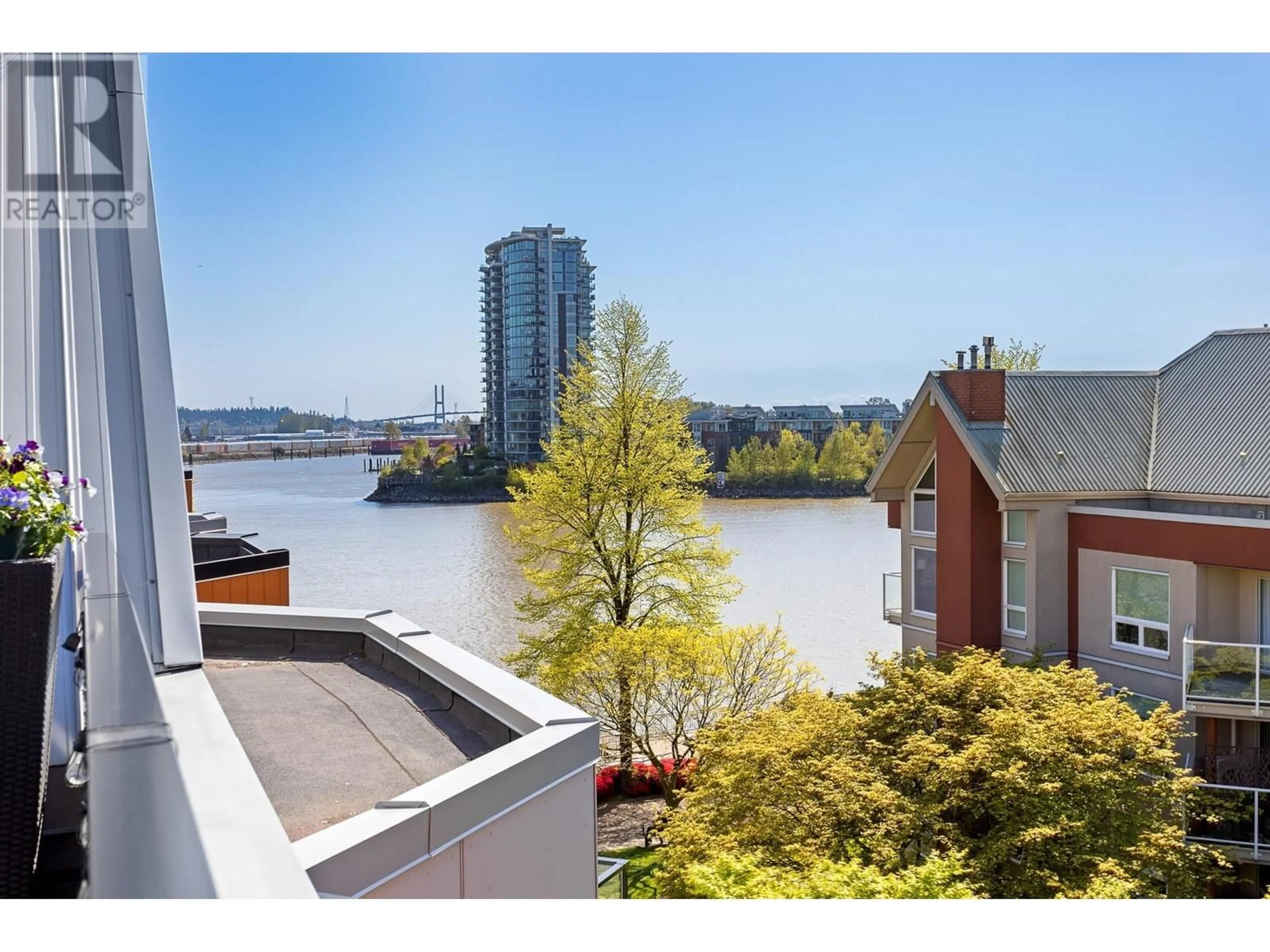 Unknown for 422 - 1150 QUAYSIDE DRIVE, New Westminster British Columbia V3M6E1