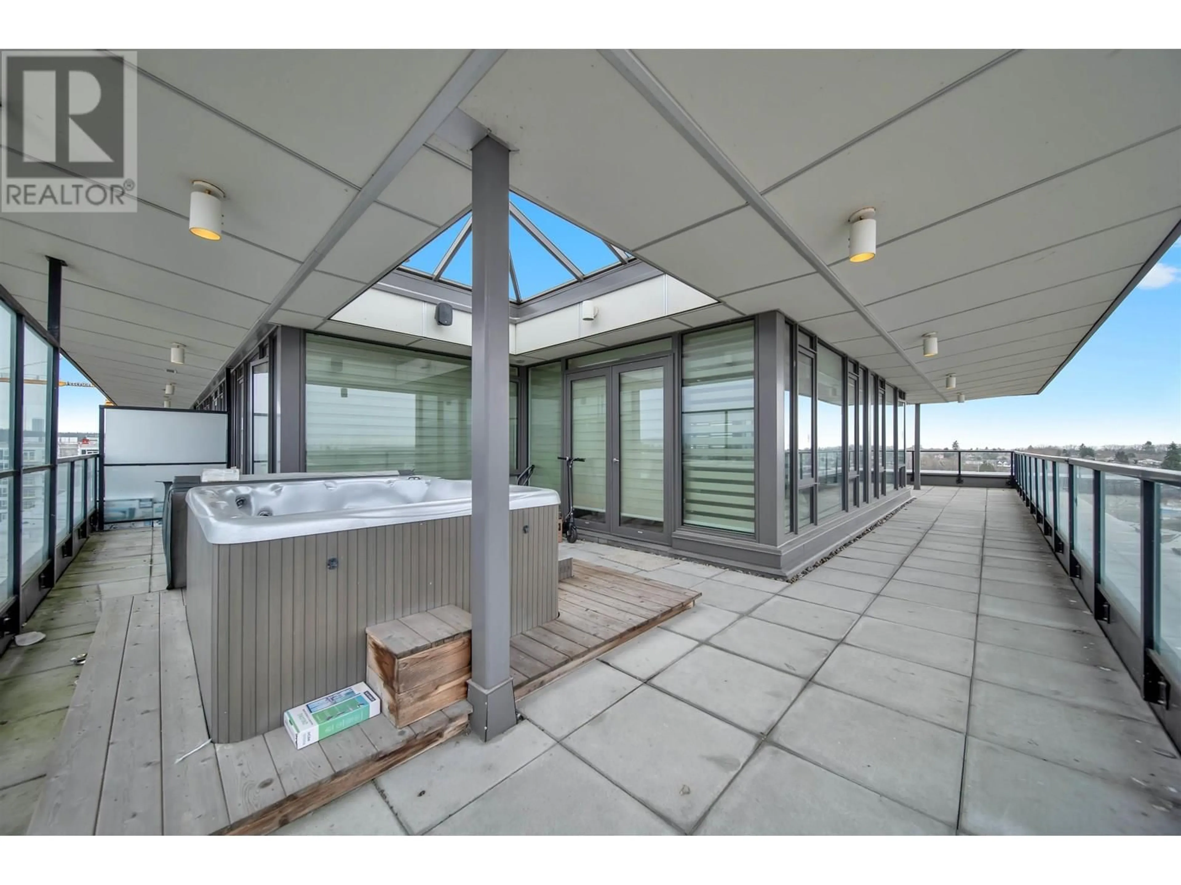 Unknown for PH2 - 2689 KINGSWAY, Vancouver British Columbia V5R0C3