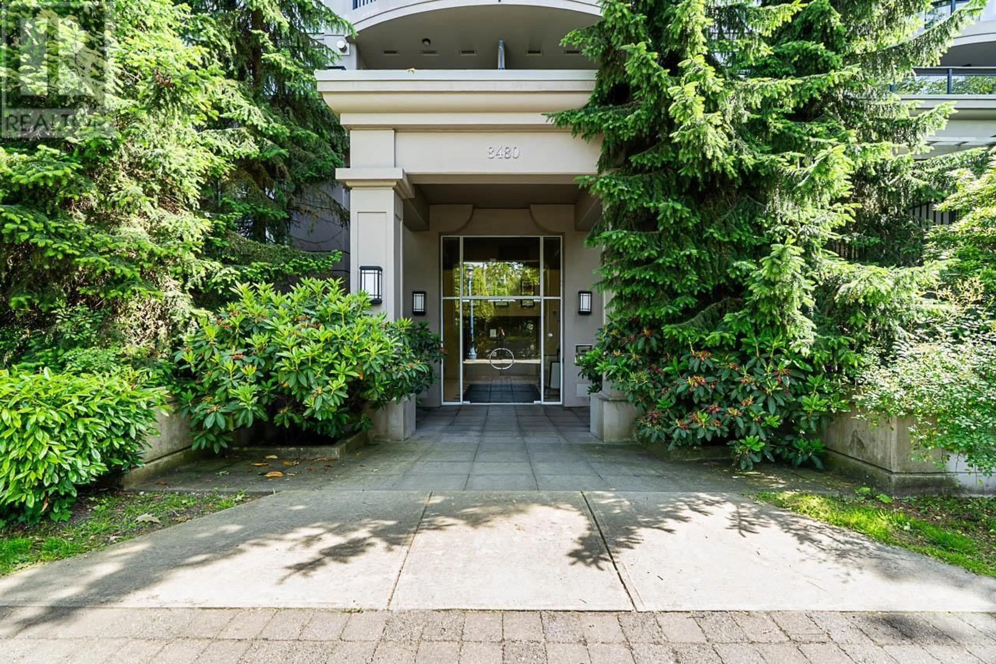 Indoor foyer for 309 - 8480 GRANVILLE AVENUE, Richmond British Columbia V6Y4E8