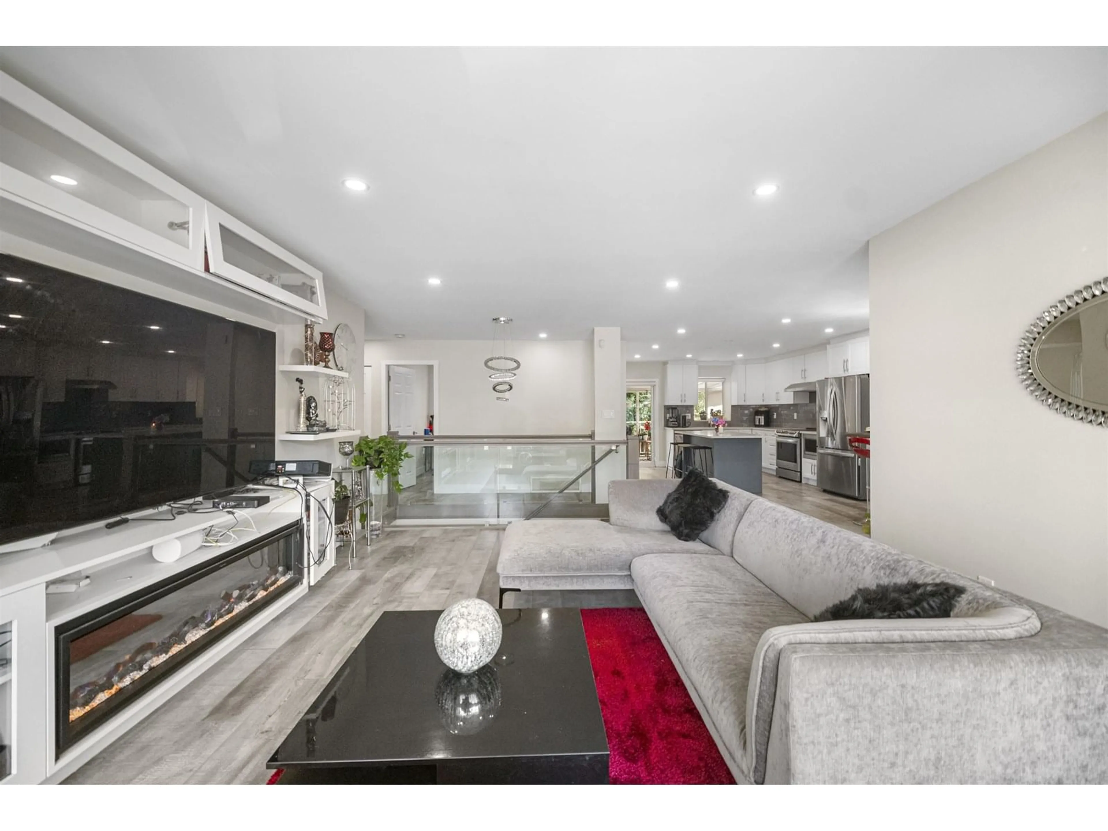 Living room with furniture, unknown for 5258 197, Langley British Columbia V3A7X8