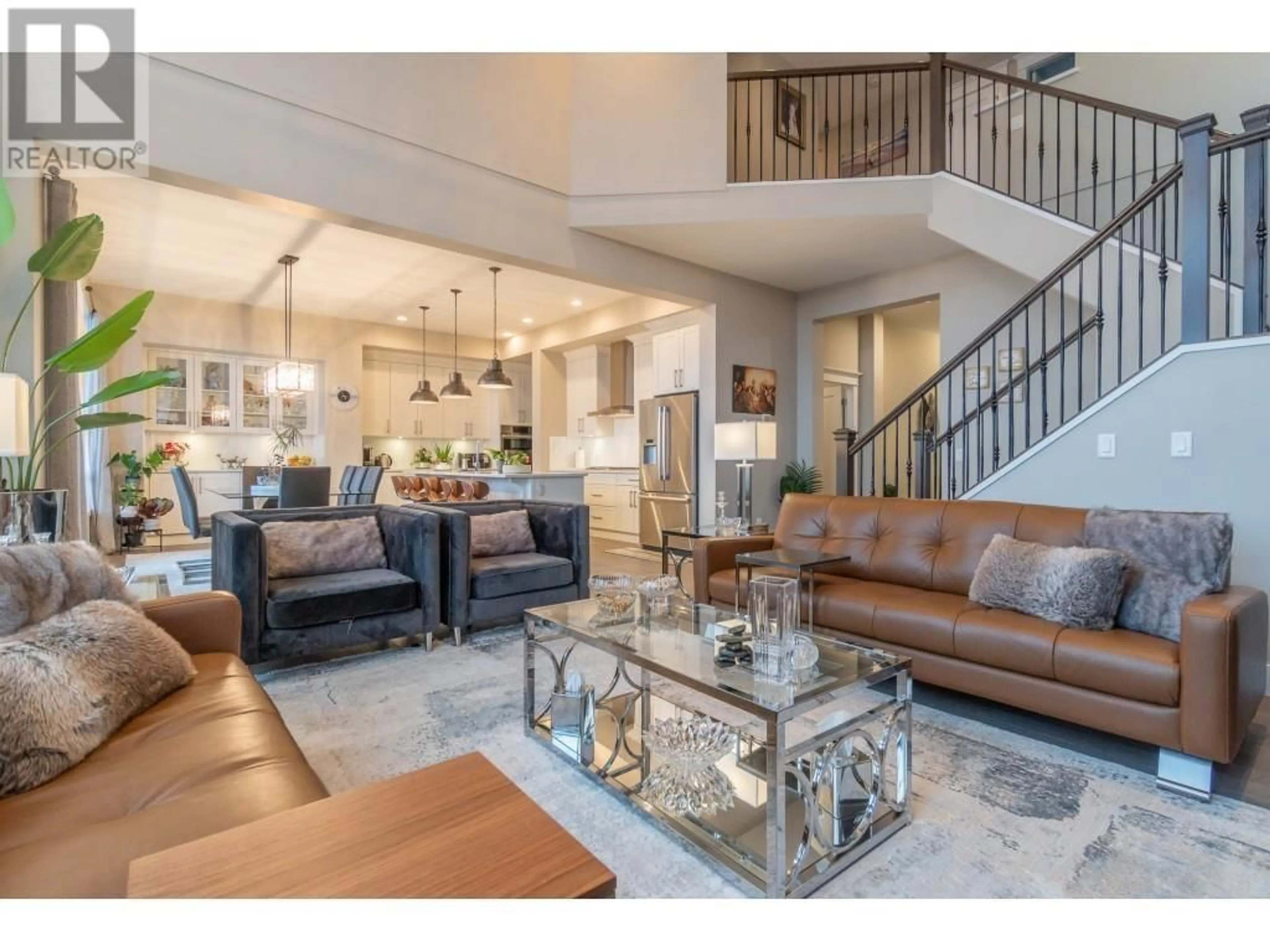 Living room with furniture, unknown for 1419 STRAWLINE HILL STREET, Coquitlam British Columbia V3E0L5