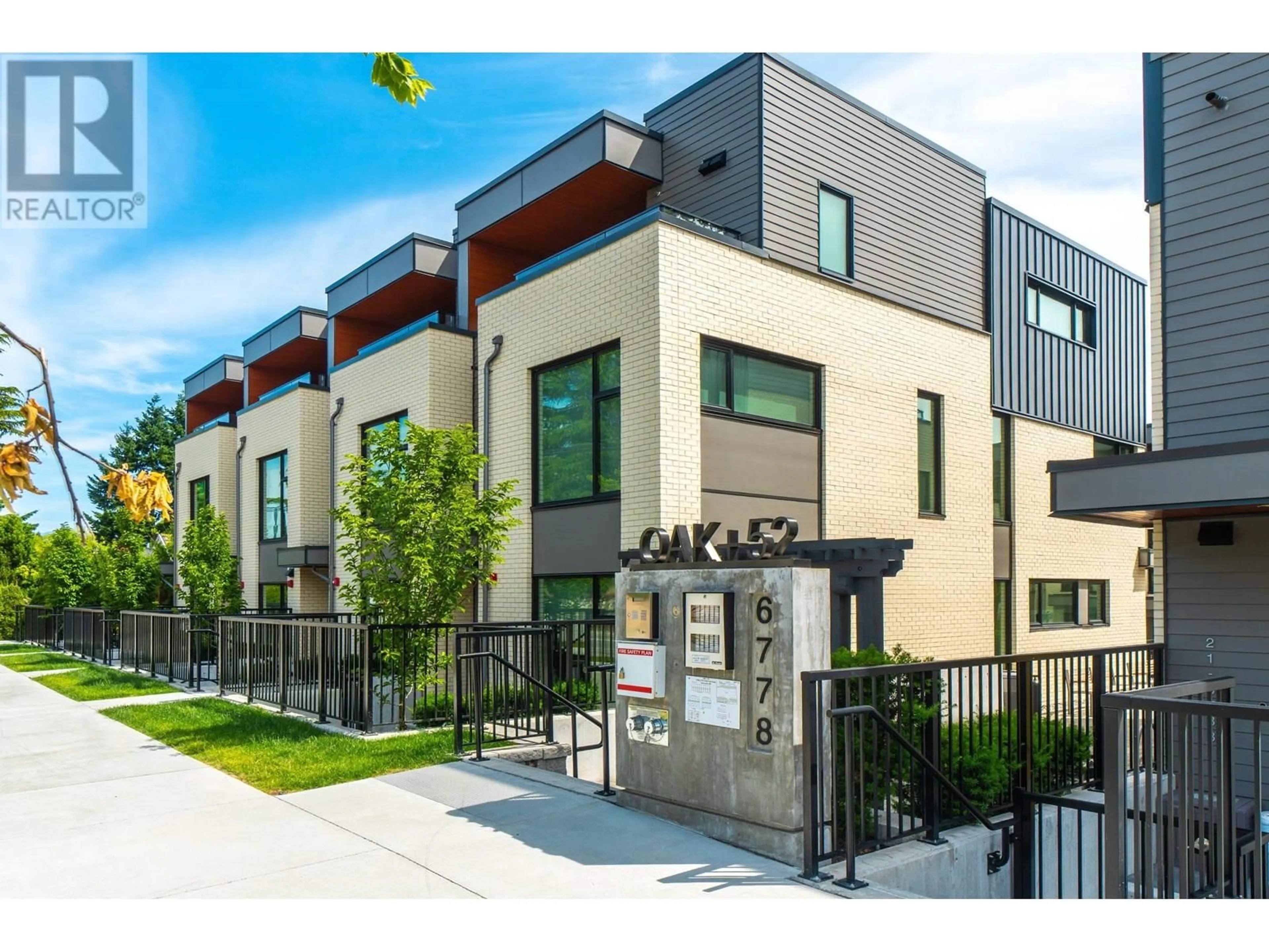 Unknown for 12 - 6778 OAK STREET, Vancouver British Columbia V6P0L2