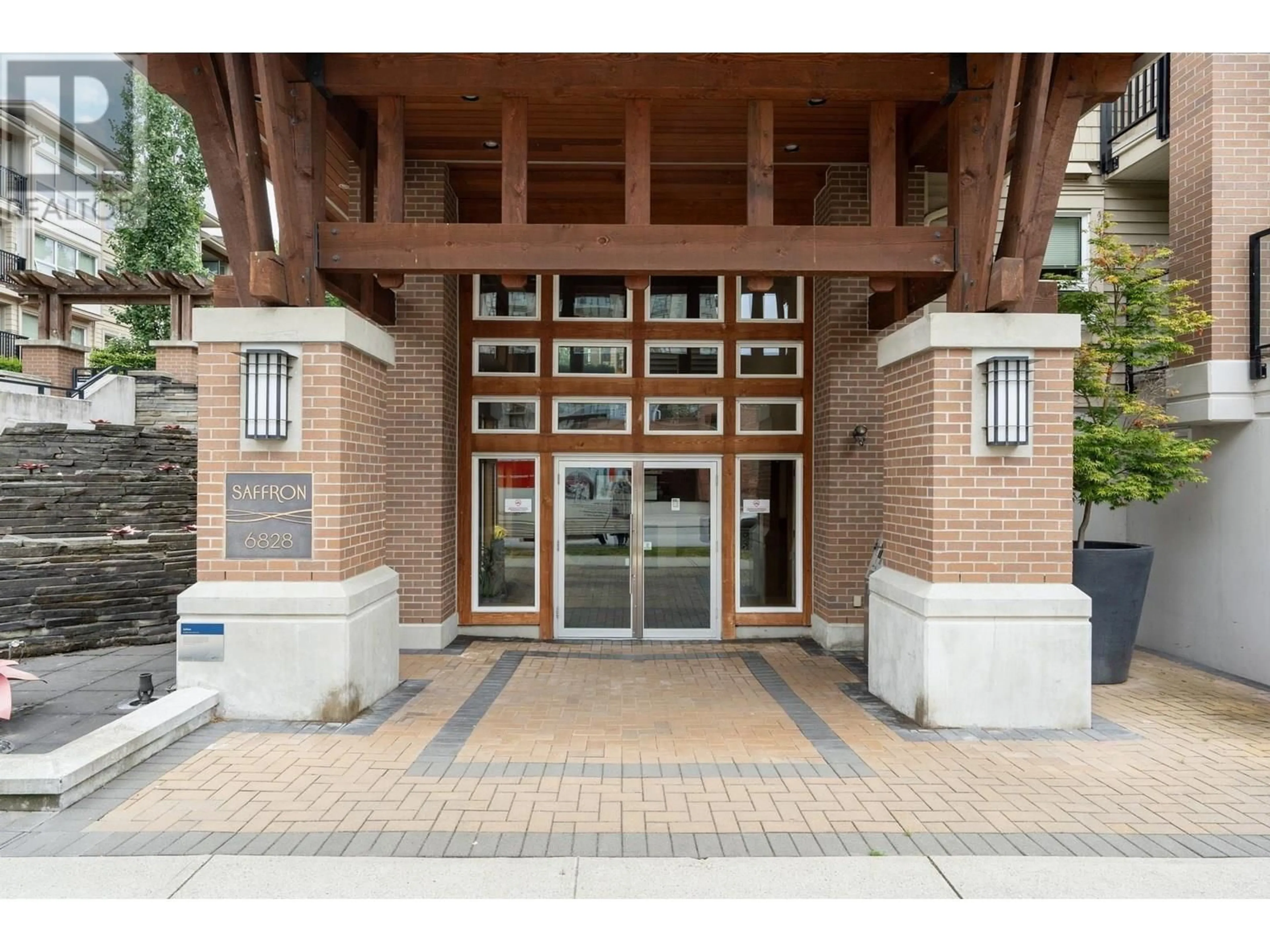Indoor foyer for 119 - 6828 ECKERSLEY ROAD, Richmond British Columbia V6Y0E8