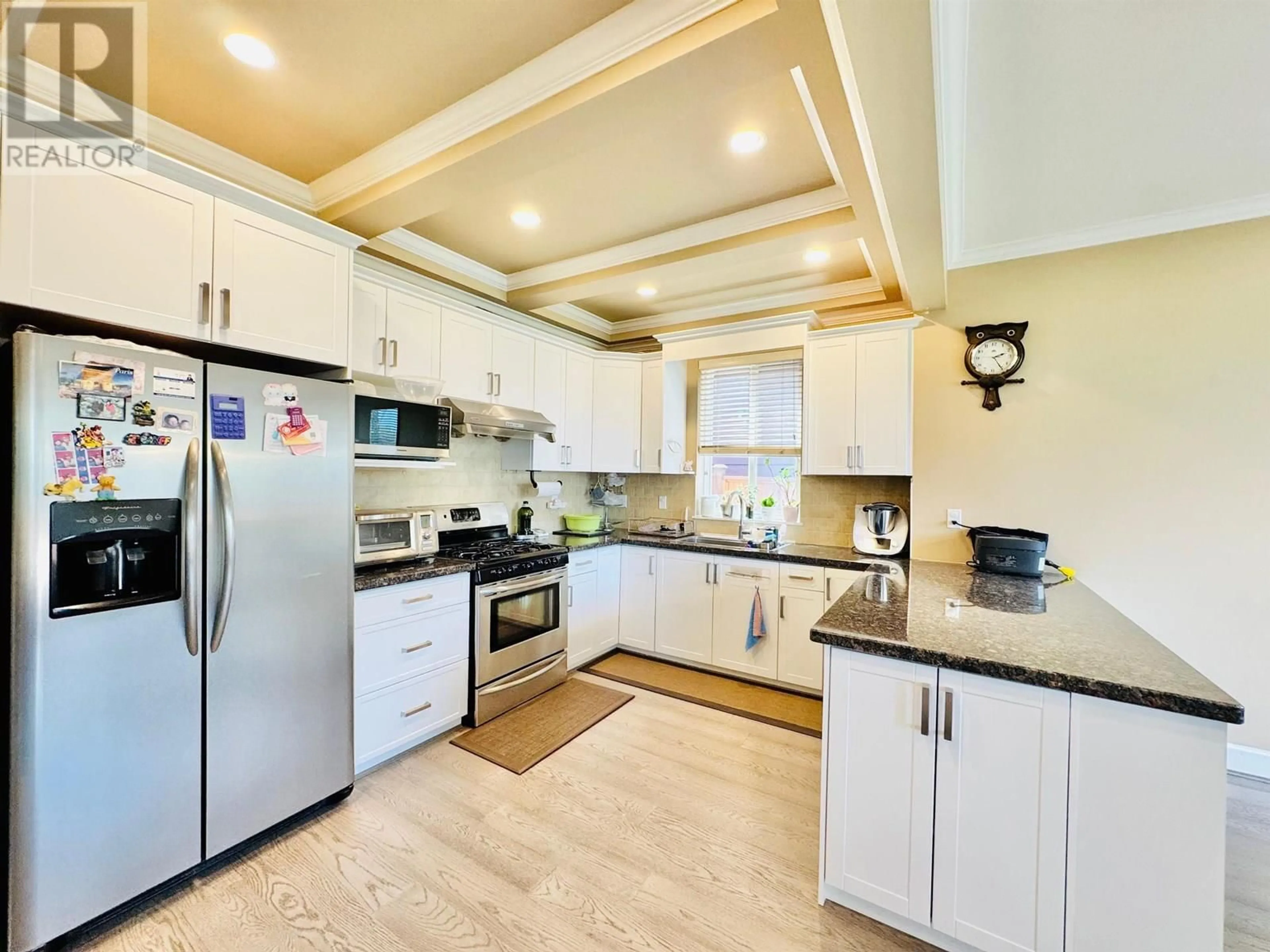 Open concept kitchen, ceramic/tile floor for 6025 46A AVENUE, Delta British Columbia V4K5G2