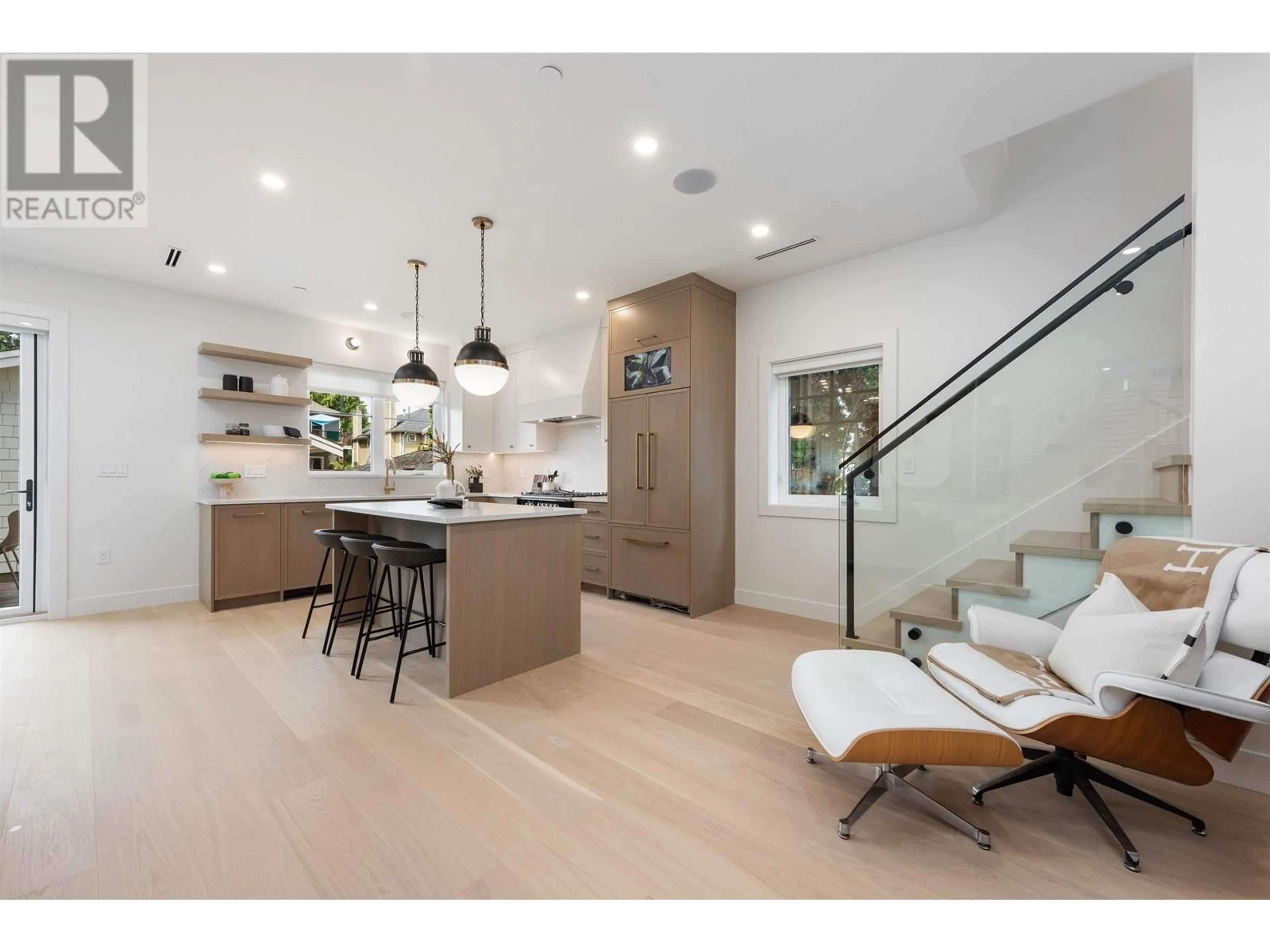 Open concept kitchen, unknown for 2 - 947 13TH AVENUE, Vancouver British Columbia V5T2L7