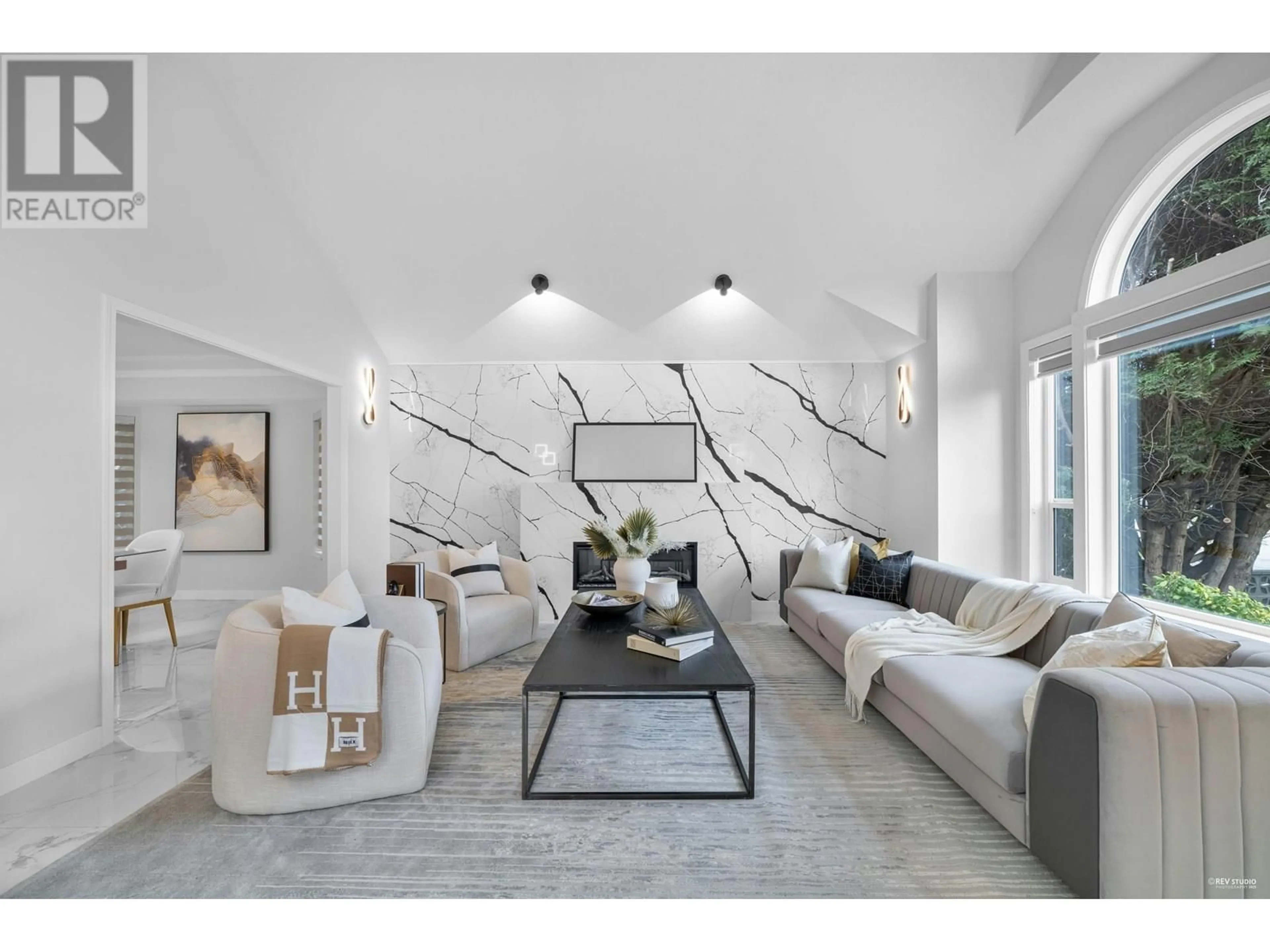 Living room with furniture, unknown for 9791 NO. 4 ROAD, Richmond British Columbia V7A2Z2