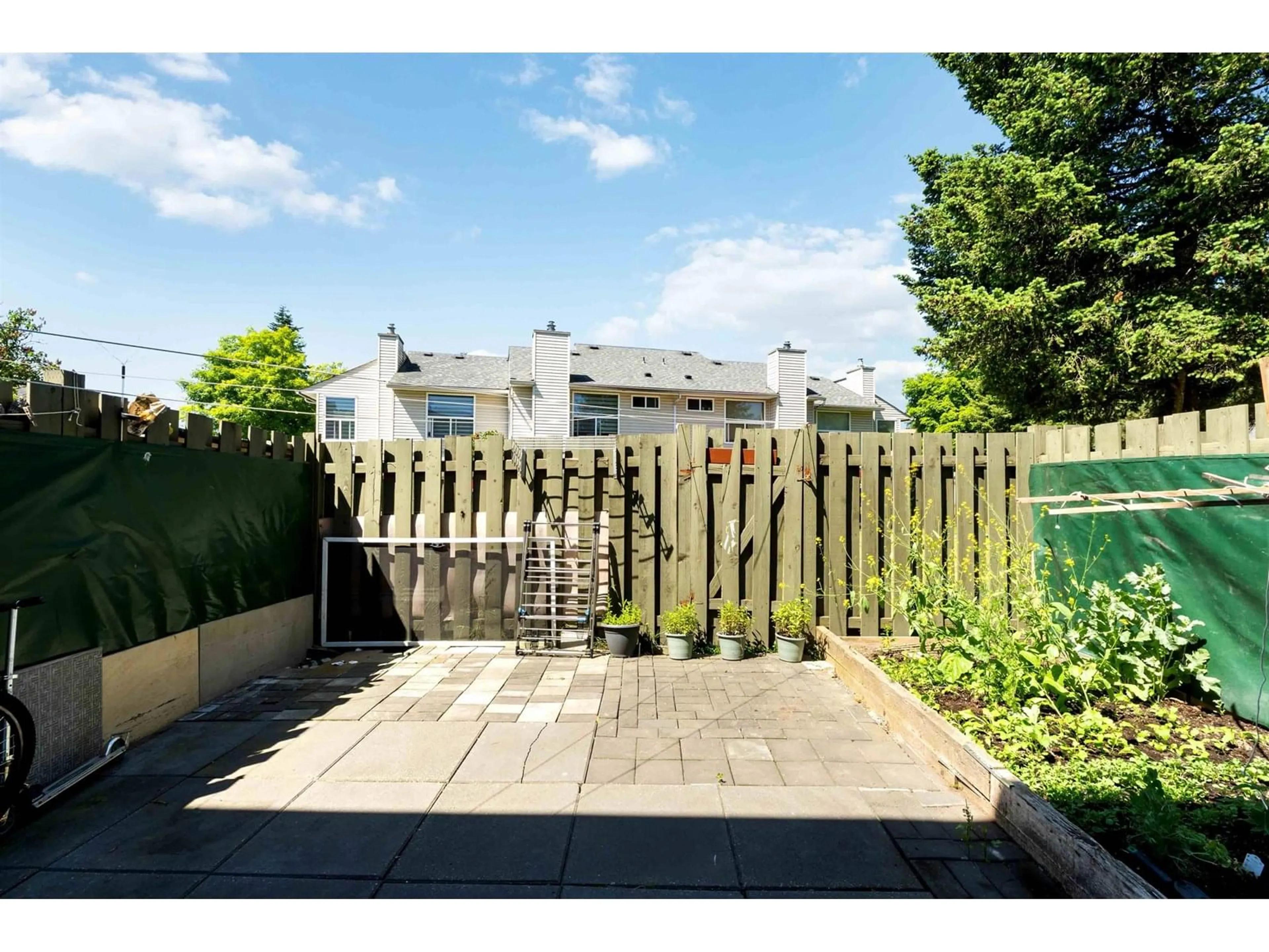 Patio, street for 182 - 32550 MACLURE, Abbotsford British Columbia V2T4N3