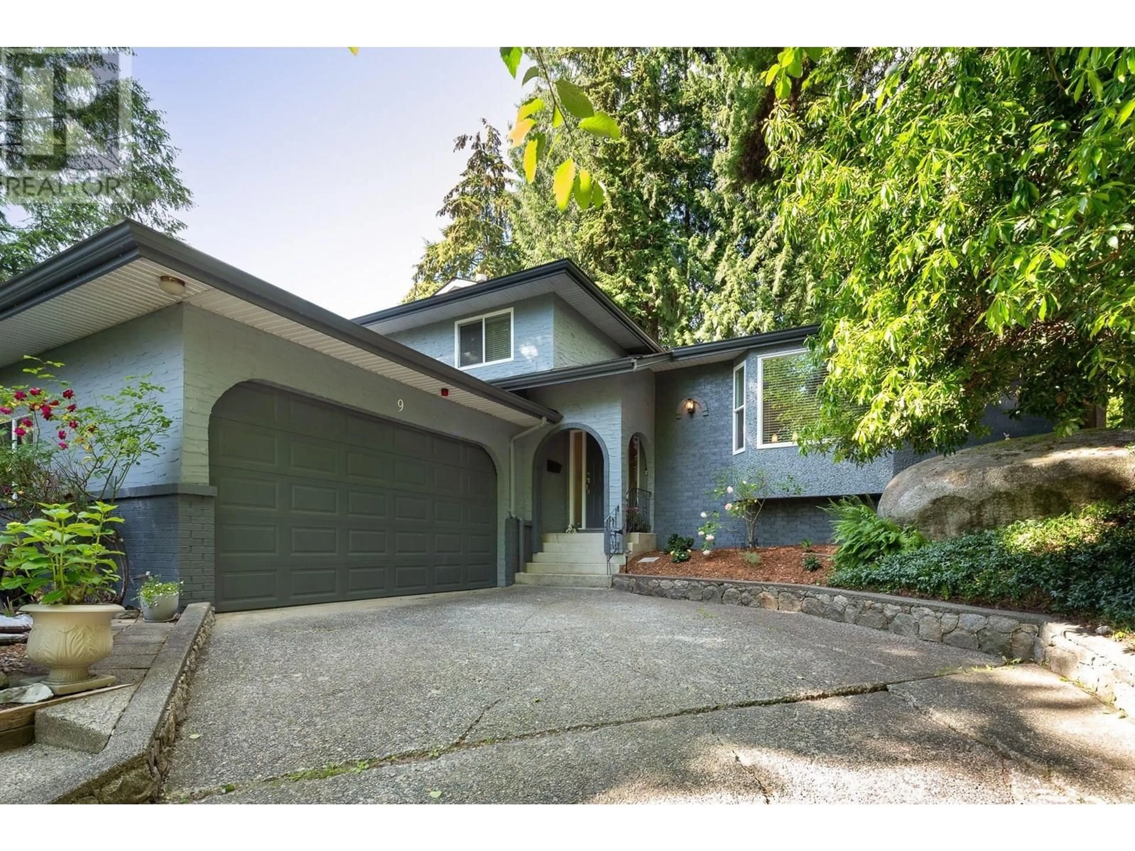 Unknown for 9 SYMMES BAY BAY, Port Moody British Columbia V3H3N6